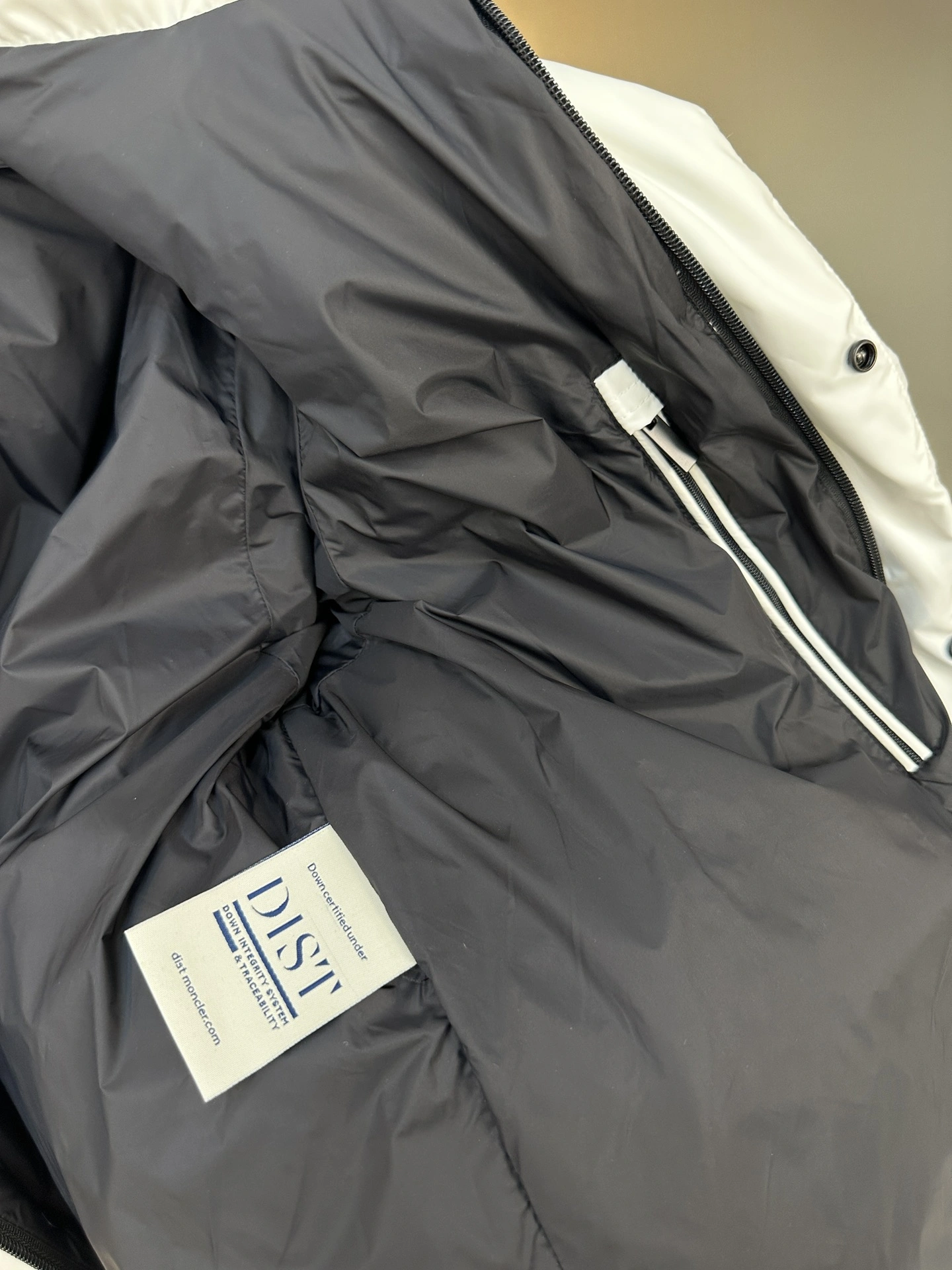 GoAnywhere Moncler Down Jackets 146182