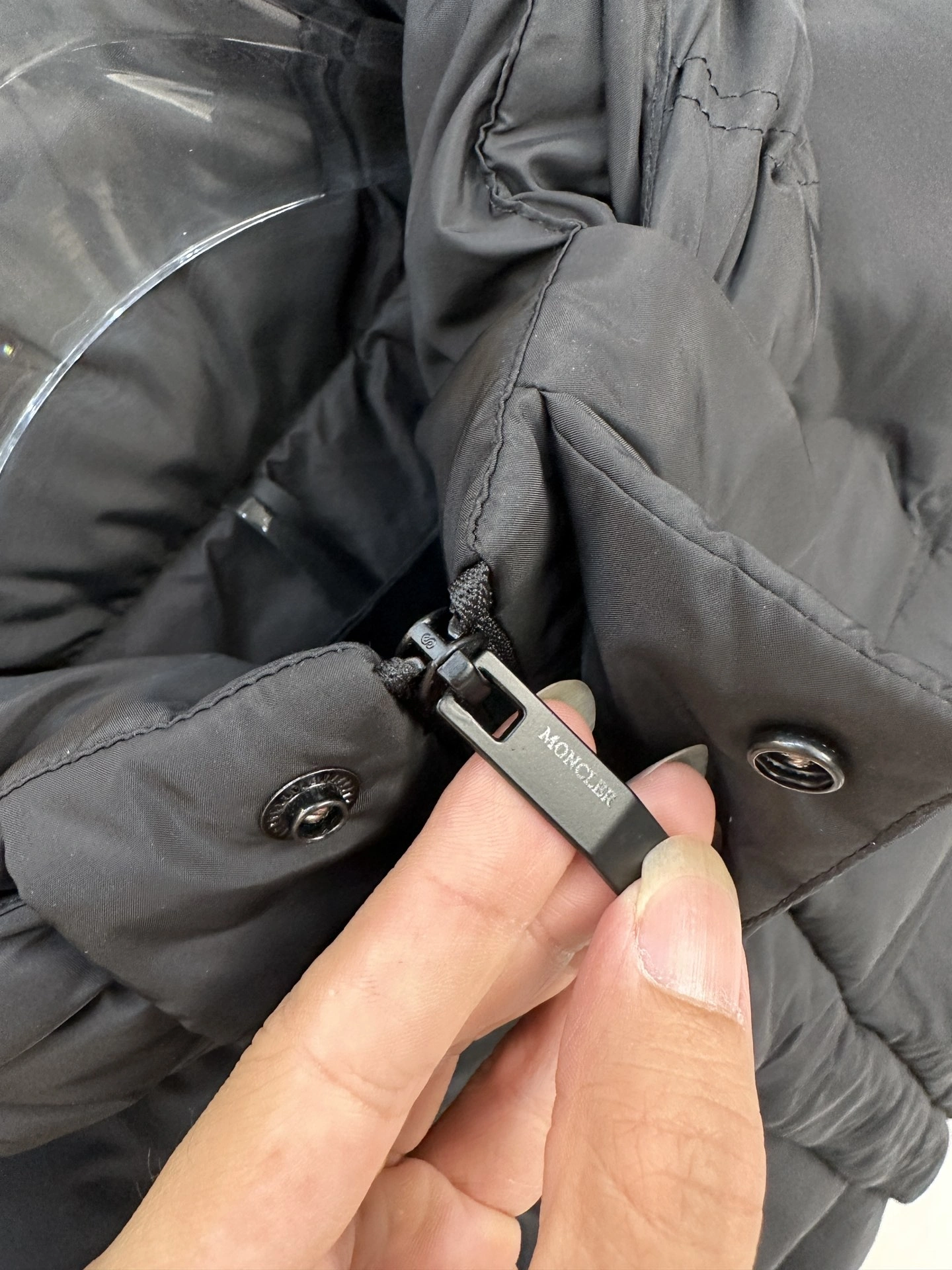 Moncler Down Jackets Unisex 146163