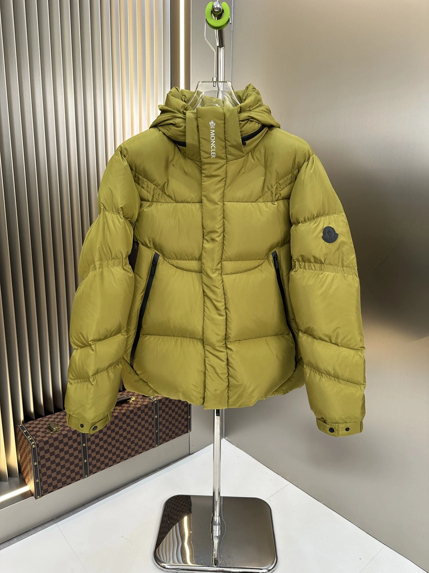 Moncler Down Jackets Functional 146169