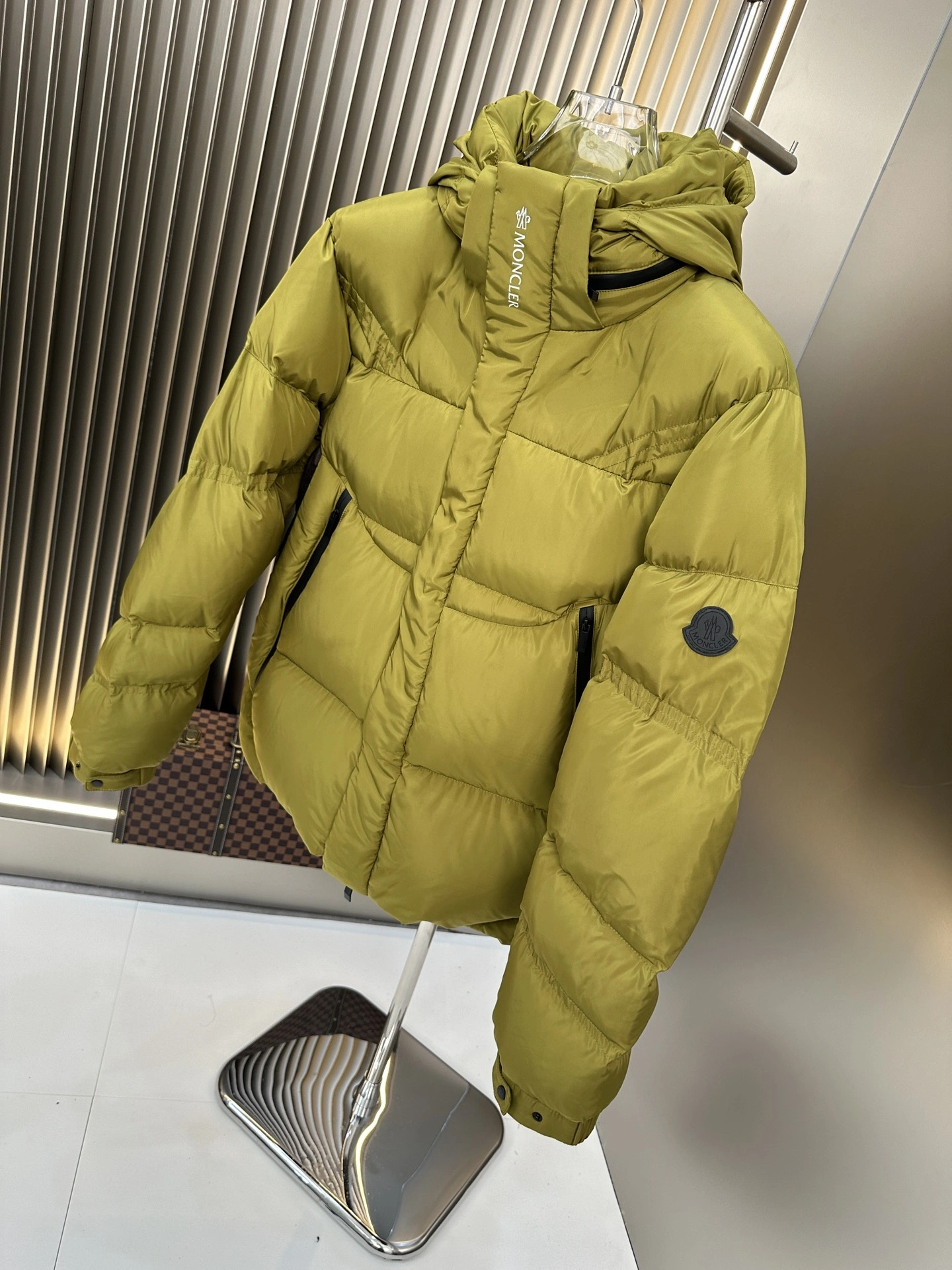Moncler Down Jackets Functional 146169