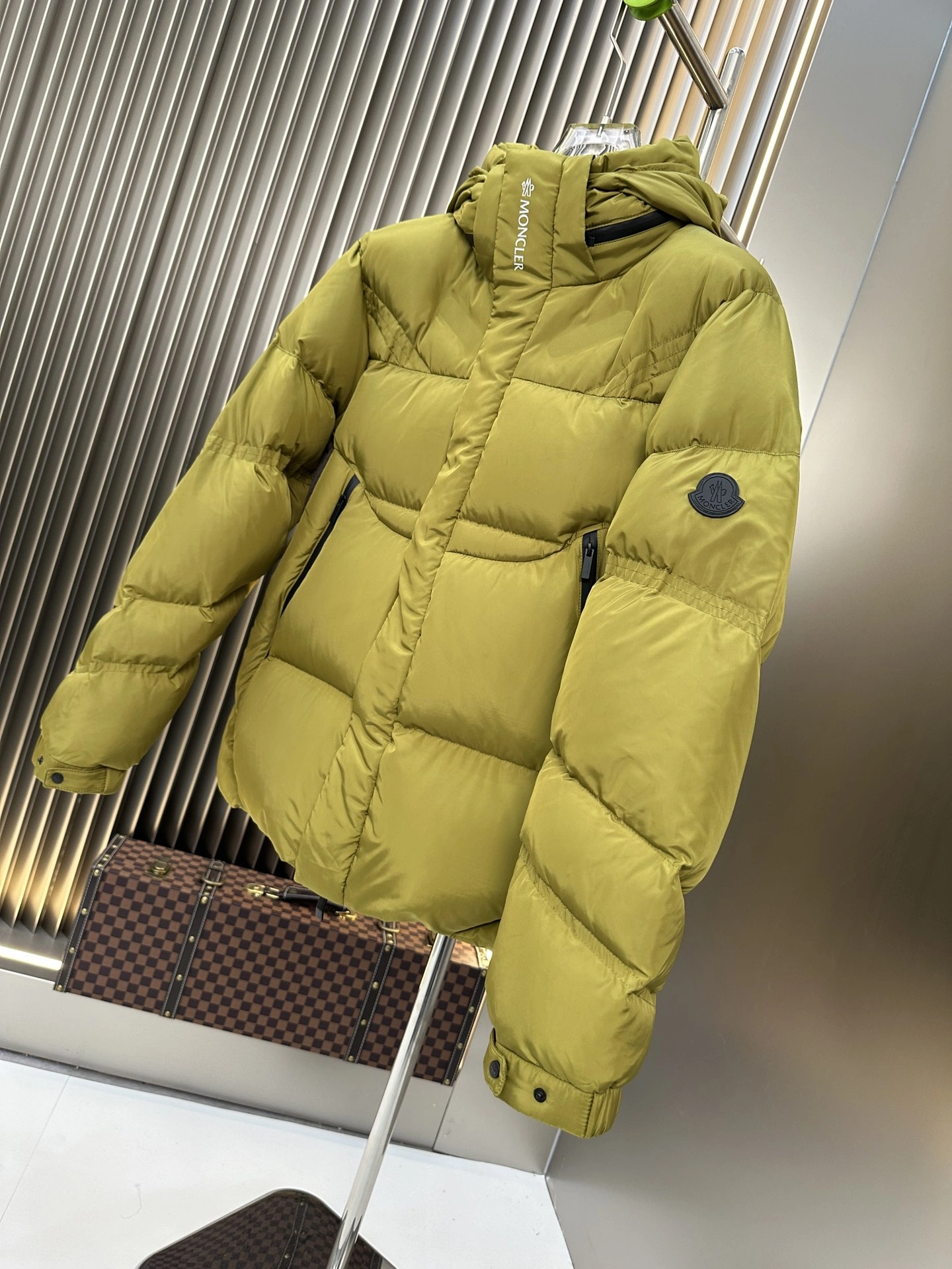 Moncler Down Jackets Functional 146169