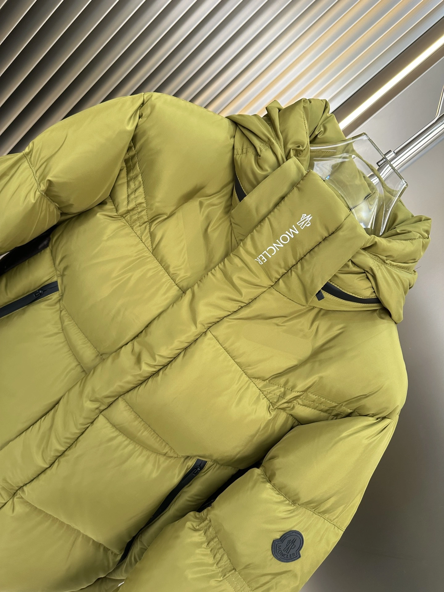 Moncler Down Jackets Functional 146169