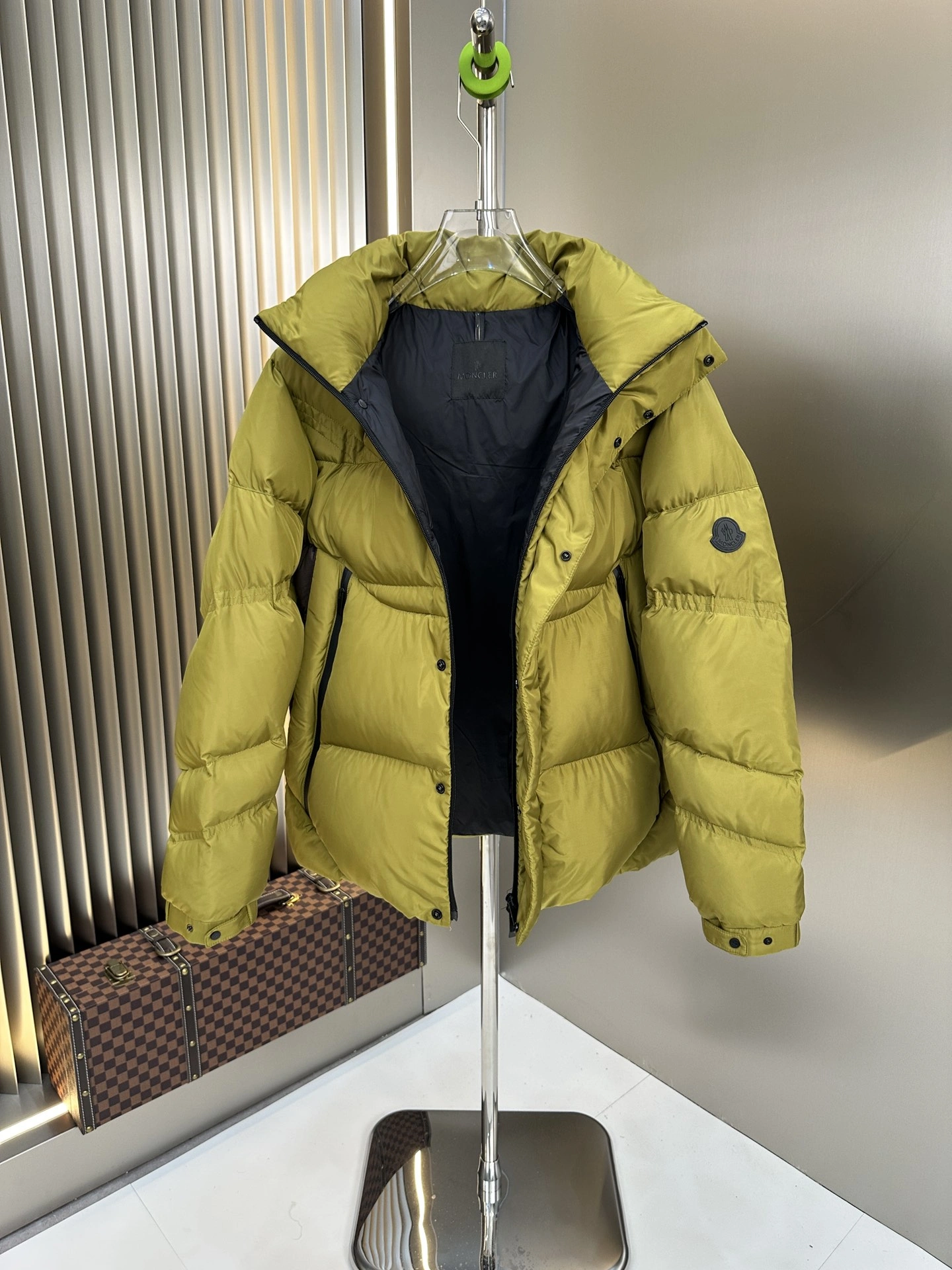 Moncler Down Jackets Functional 146169