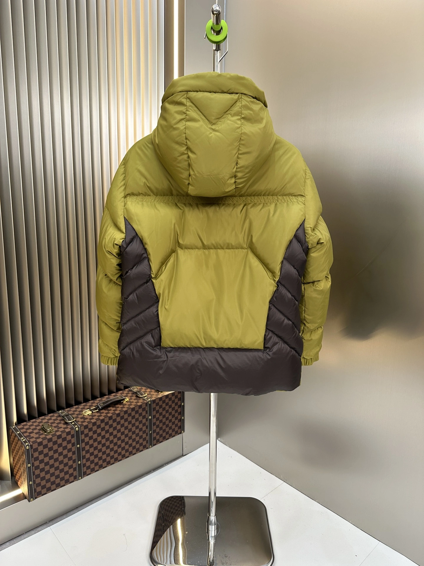 Moncler Down Jackets Functional 146169