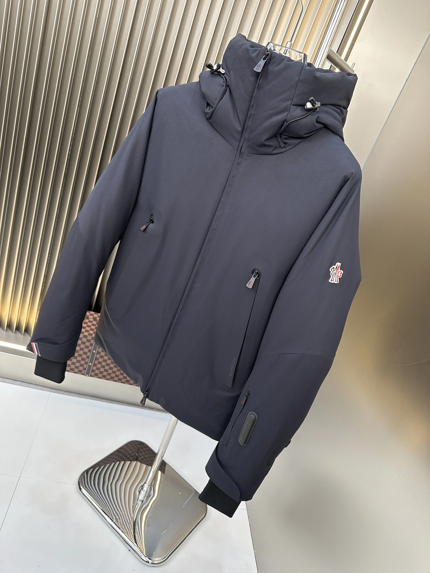 MoistureWicking Moncler Down Jackets 146185