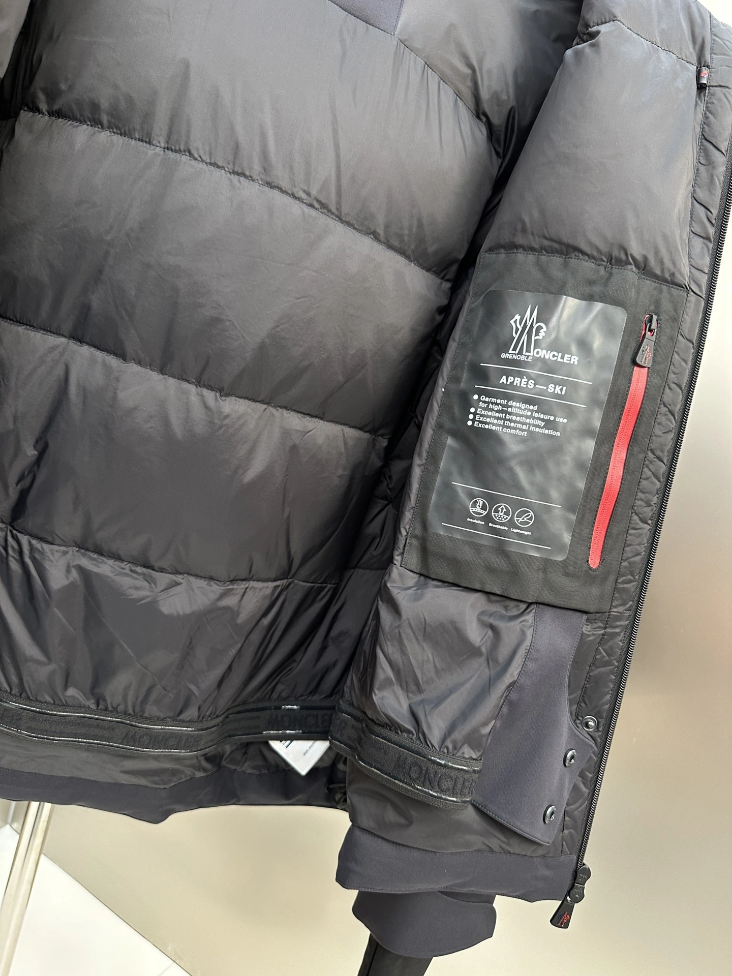 MoistureWicking Moncler Down Jackets 146185