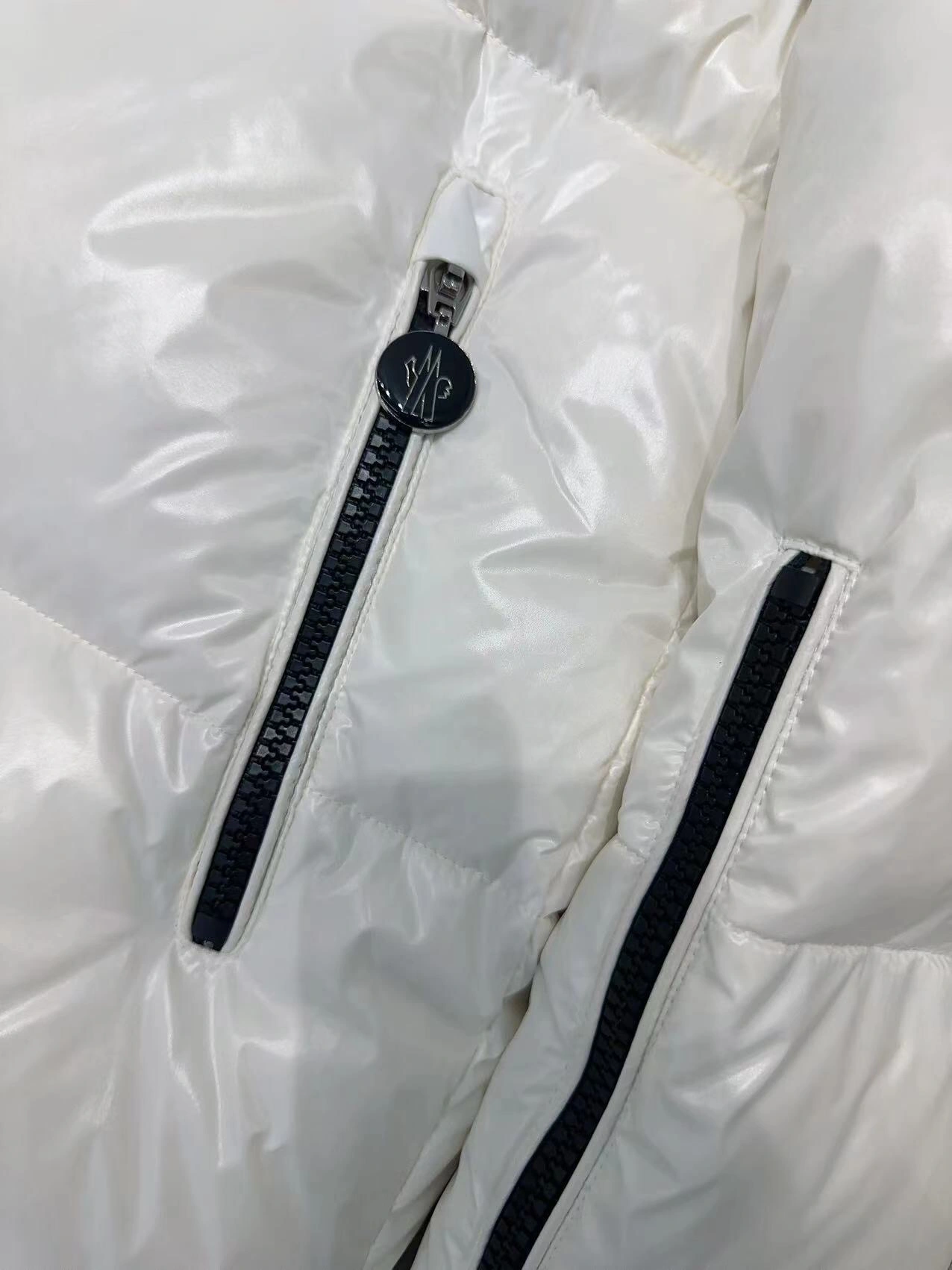 Original Moncler Down Jackets 146162