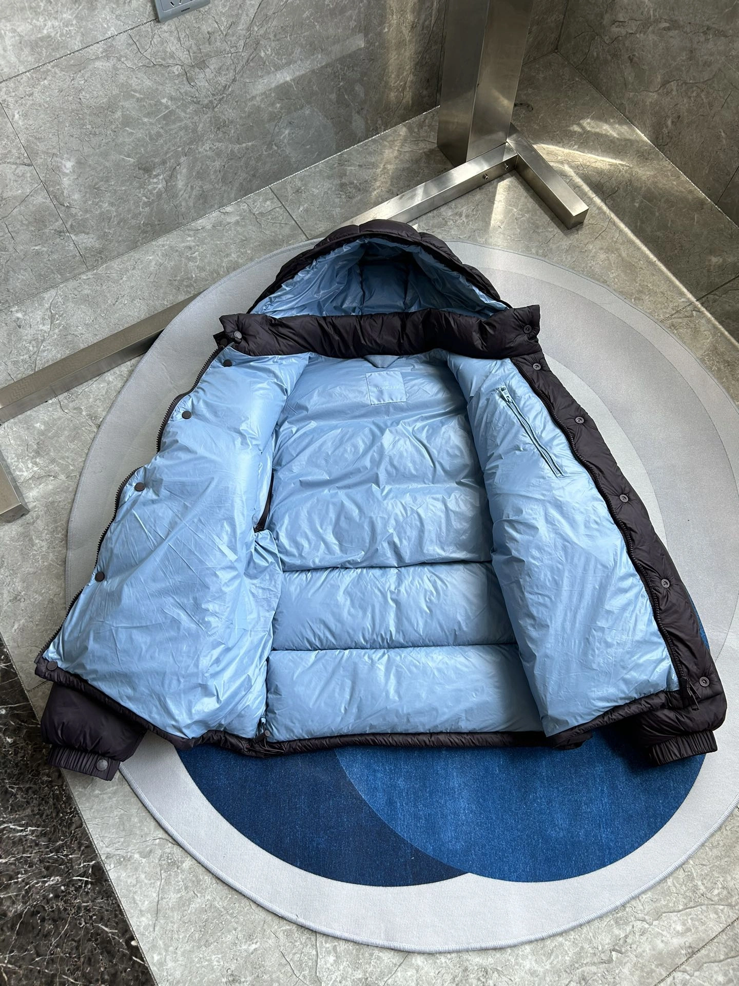 Moncler Down Jackets ComfortFit 146172