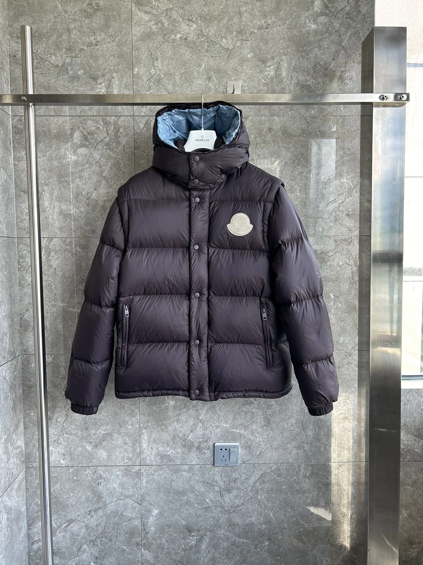 Moncler Down Jackets ComfortFit 146172