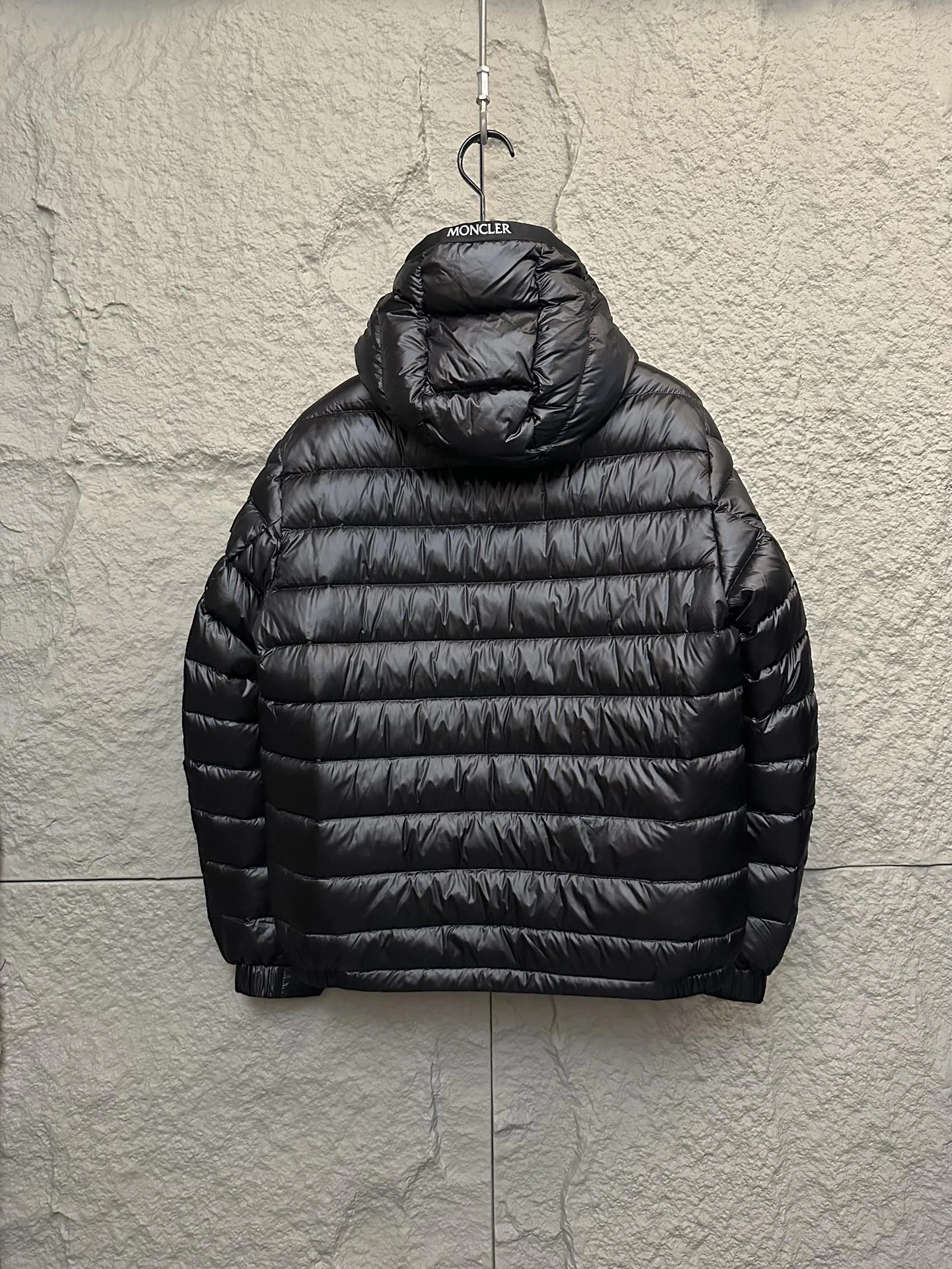 Moncler Down Jackets RelaxedFit 146156