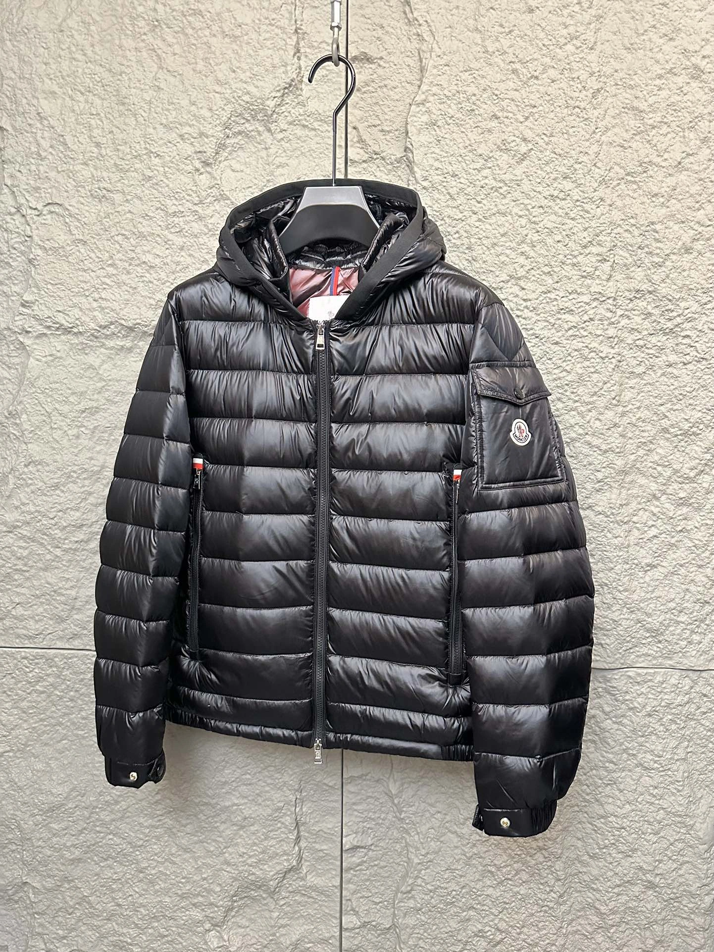 Moncler Down Jackets RelaxedFit 146156