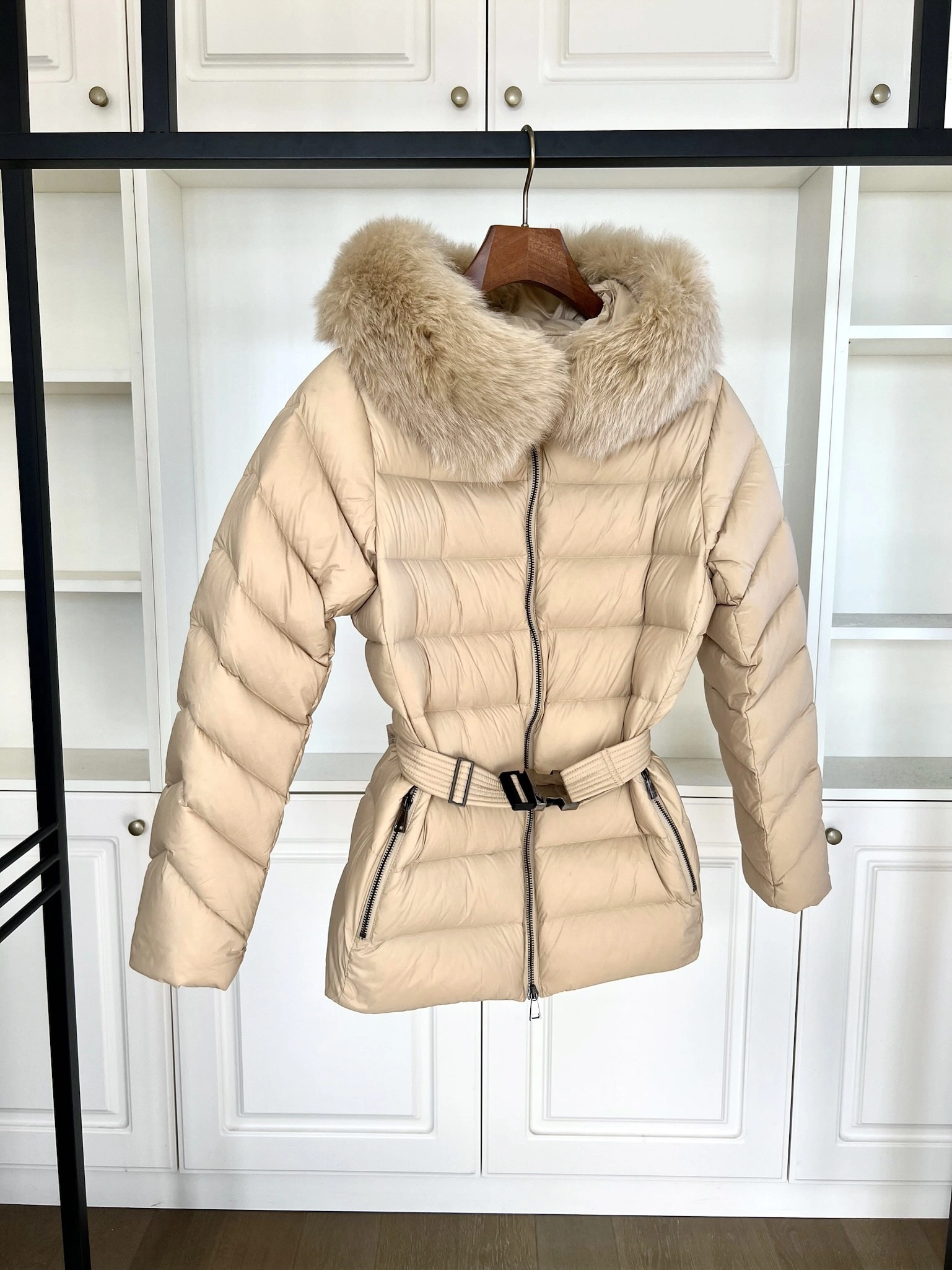 Moncler Down Jackets NewStyle 146159