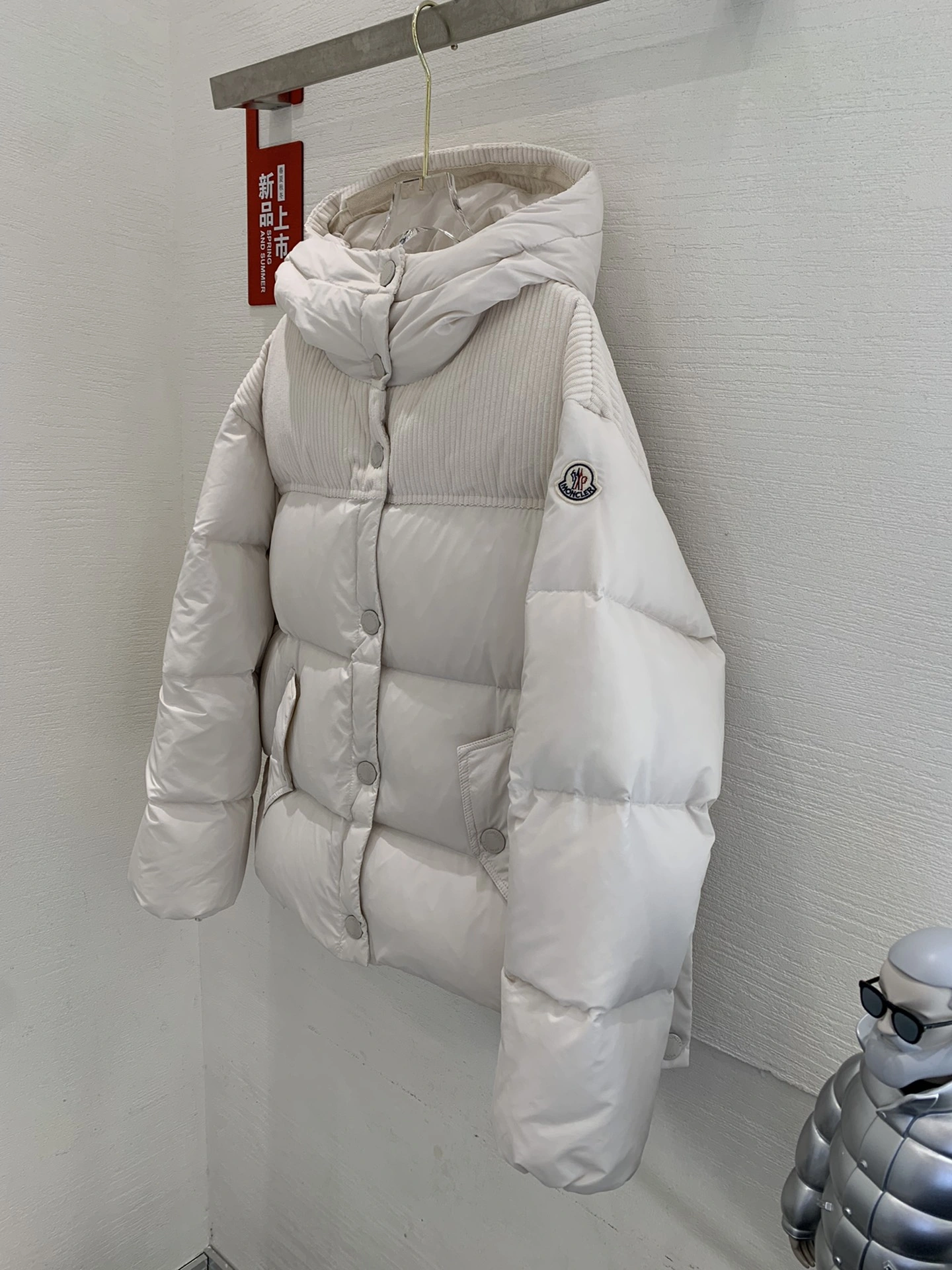 NewStyle Moncler Down Jackets 146158