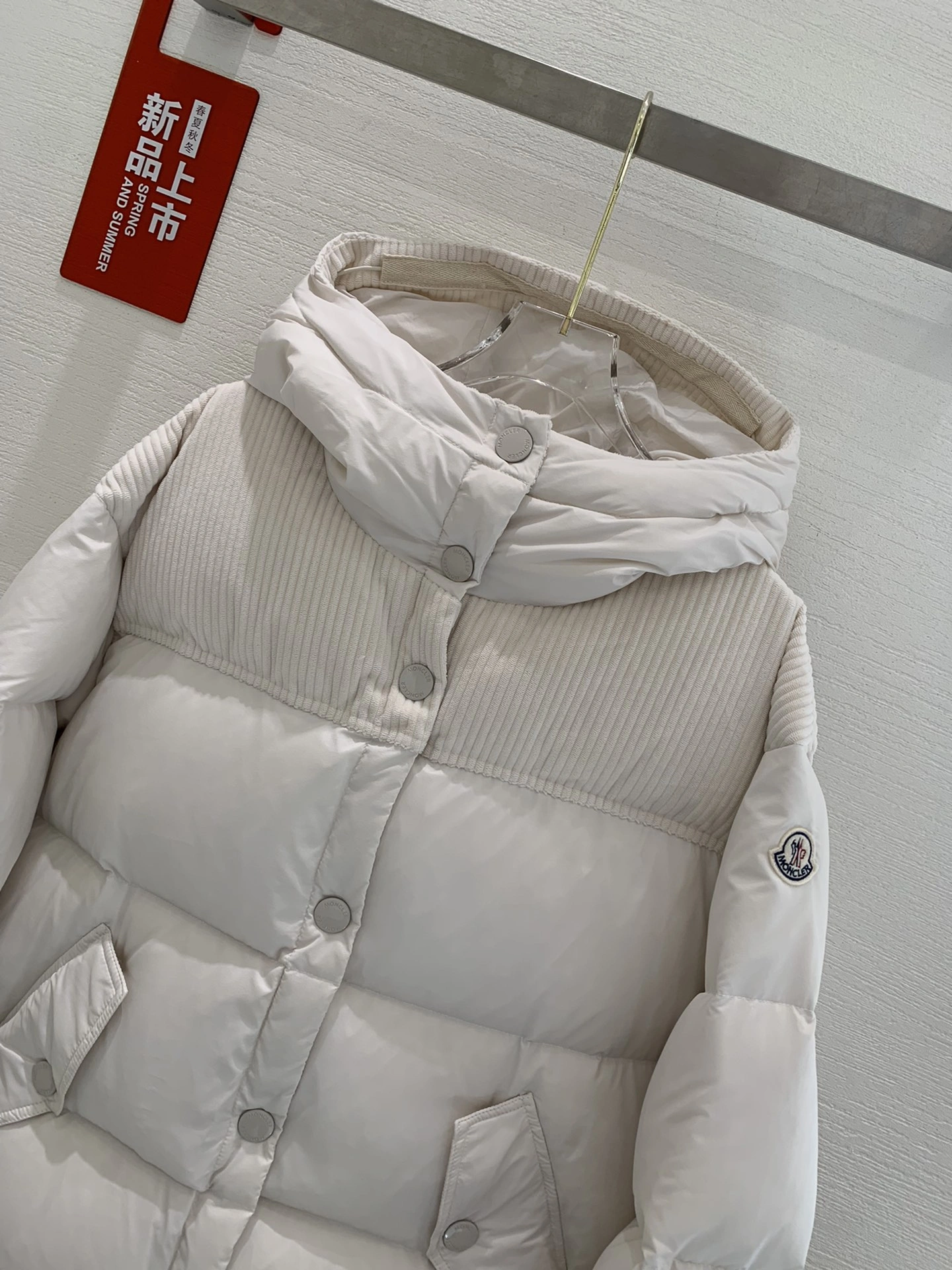 NewStyle Moncler Down Jackets 146158