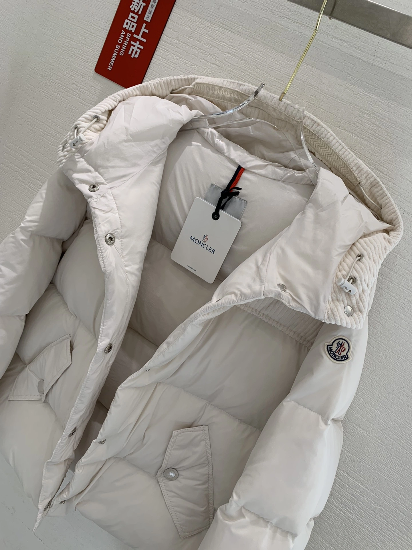 NewStyle Moncler Down Jackets 146158