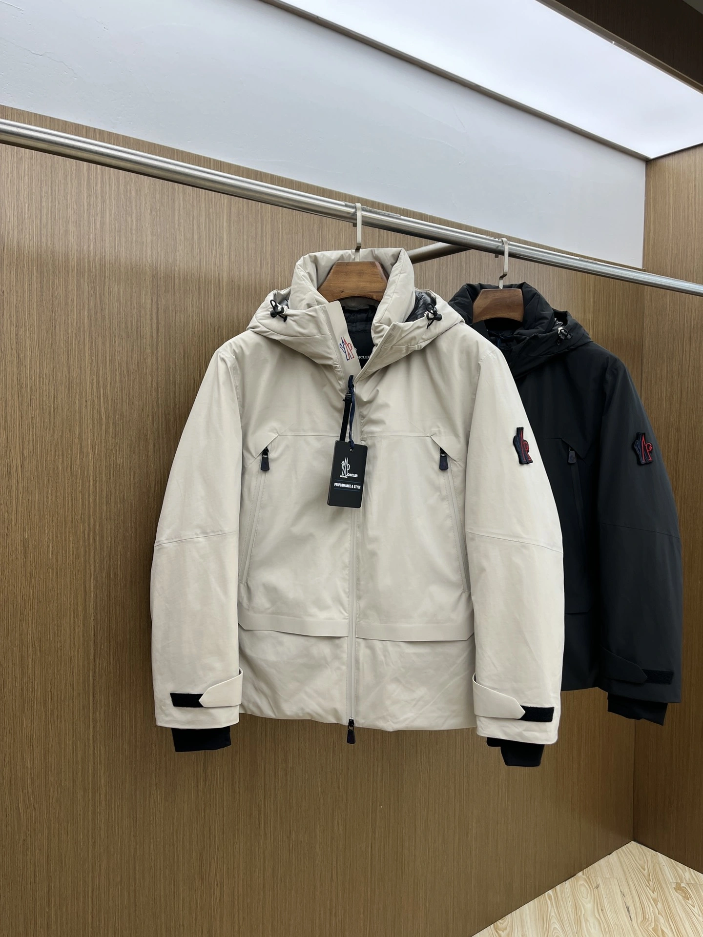 HighQuality Moncler Down Jackets 146161