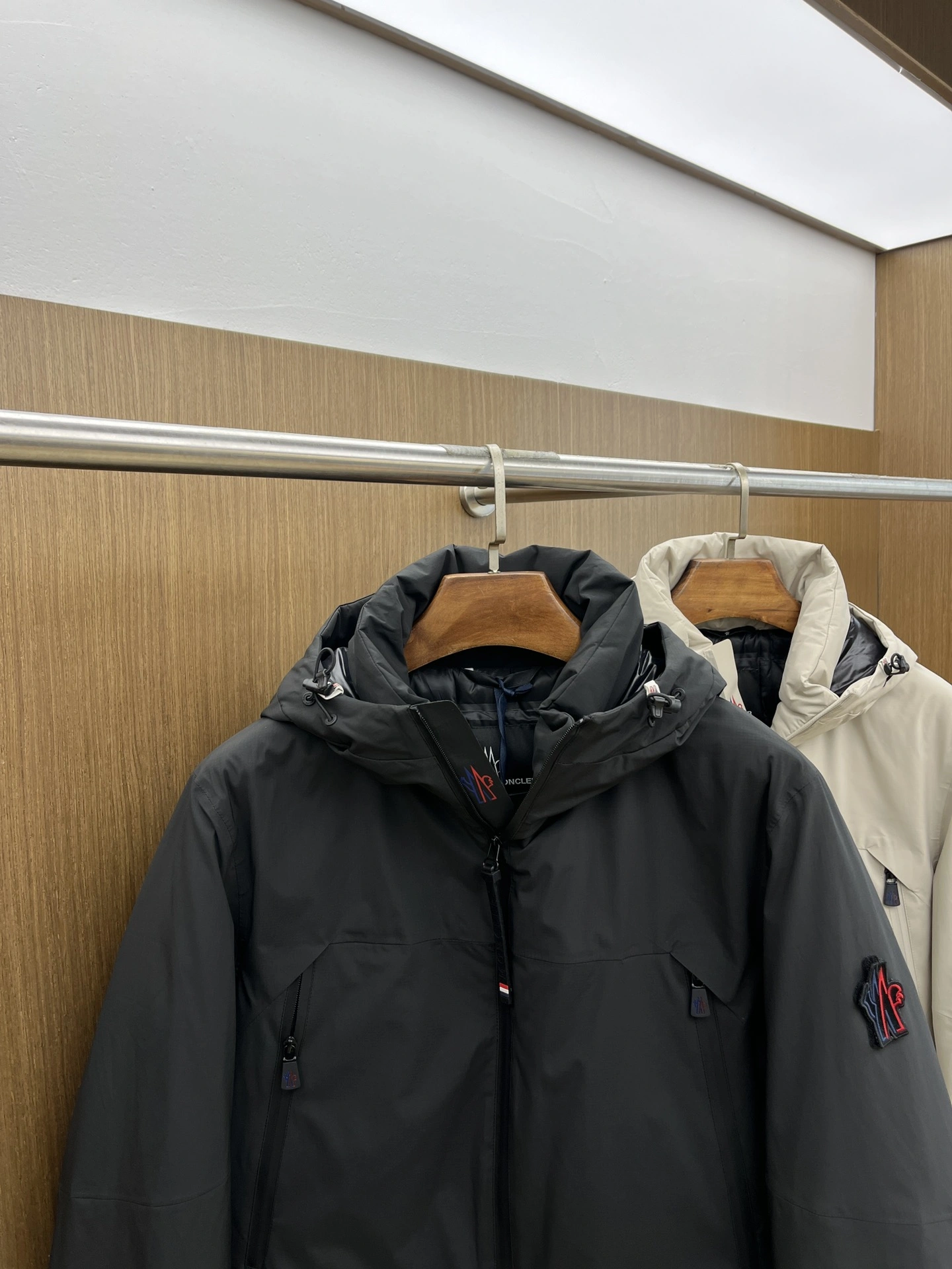 BestValue Moncler Down Jackets 146155