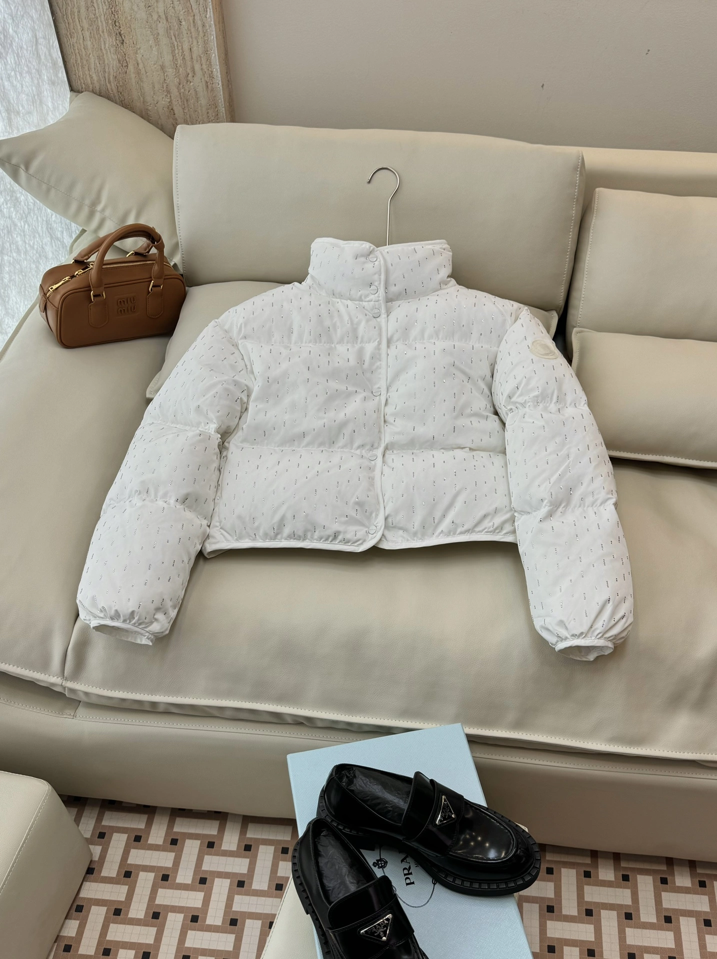 Moncler Down Jackets AllSeason 146167