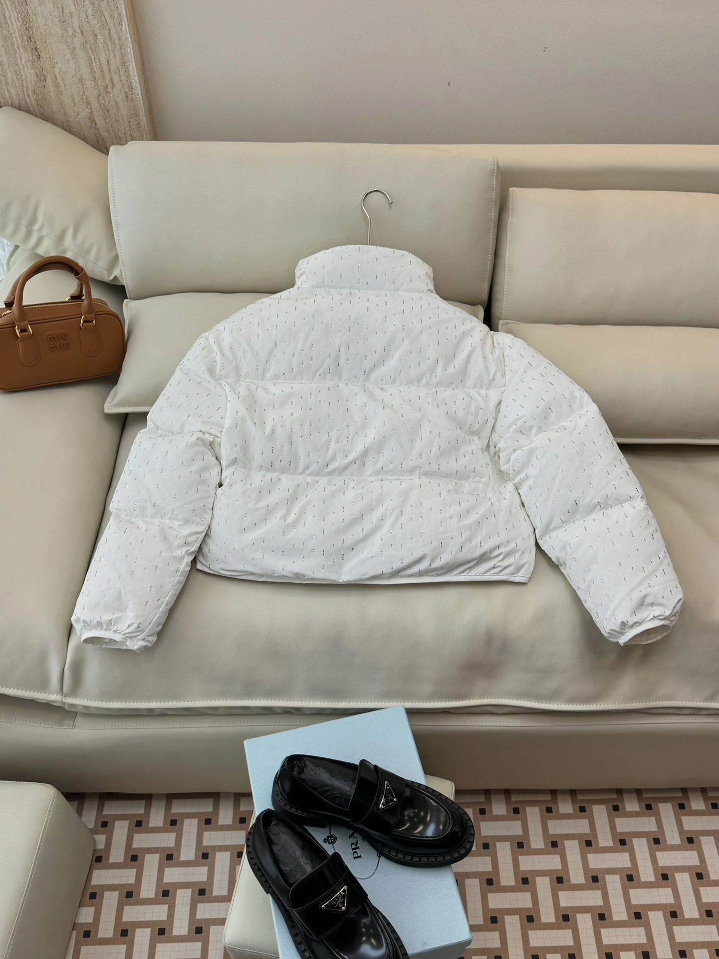 Moncler Down Jackets AllSeason 146167