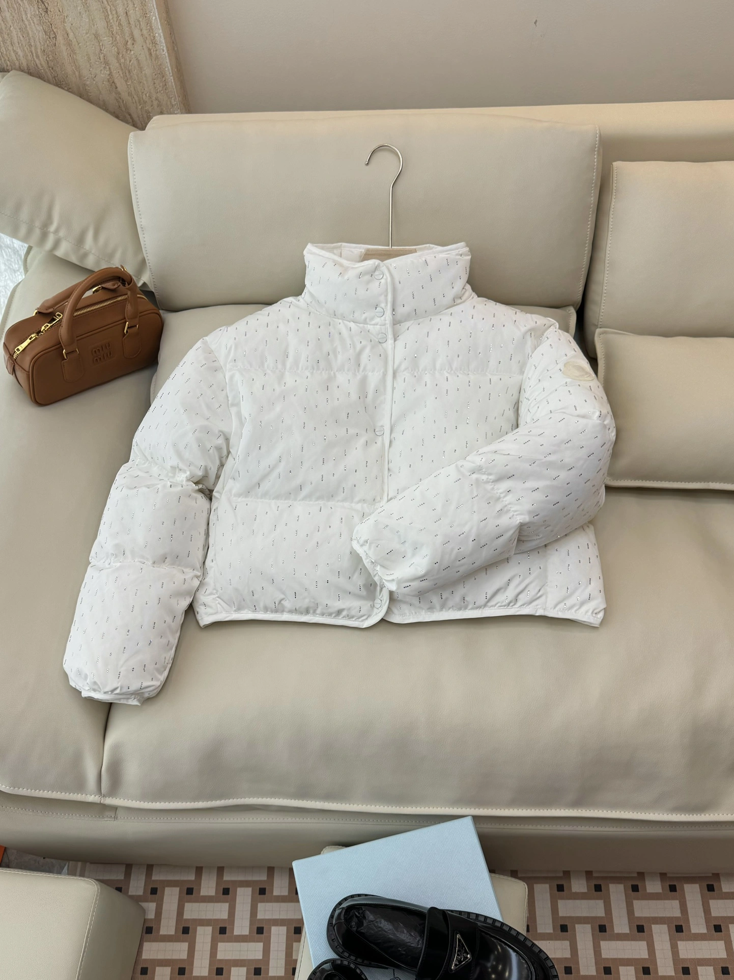 Moncler Down Jackets AllSeason 146167