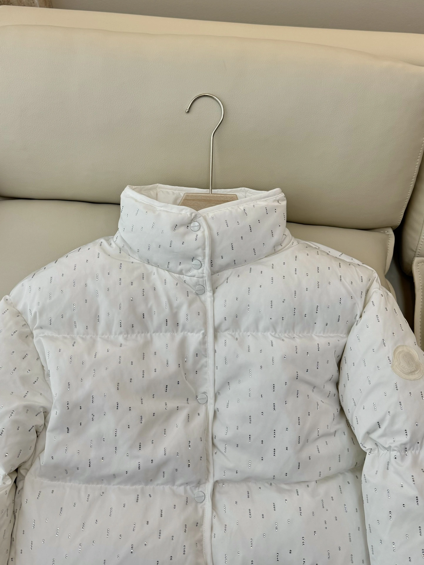 Moncler Down Jackets AllSeason 146167