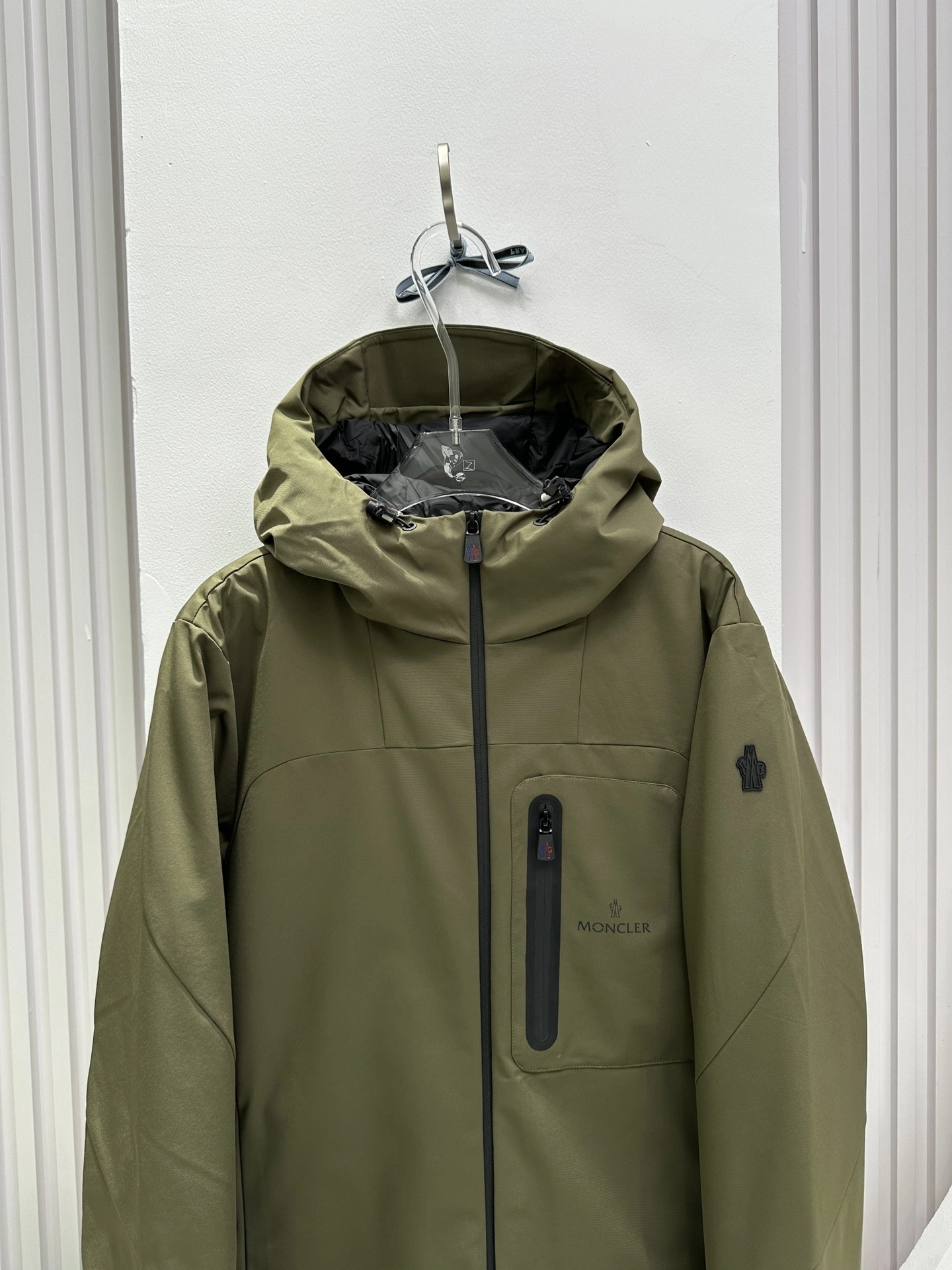 Moncler Down Jackets Modern 146149