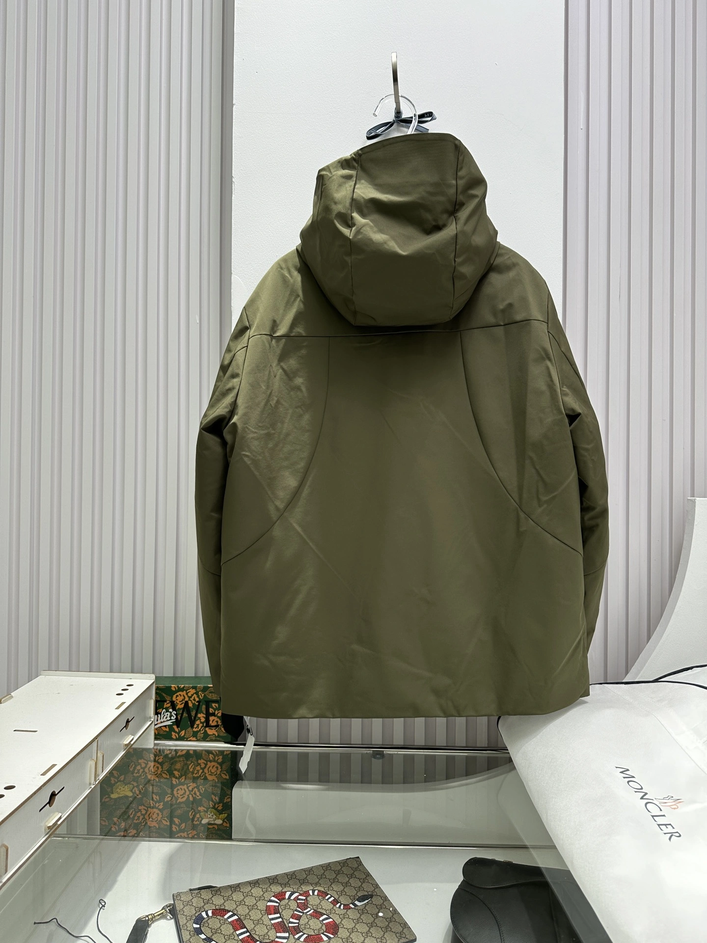 Moncler Down Jackets Modern 146149