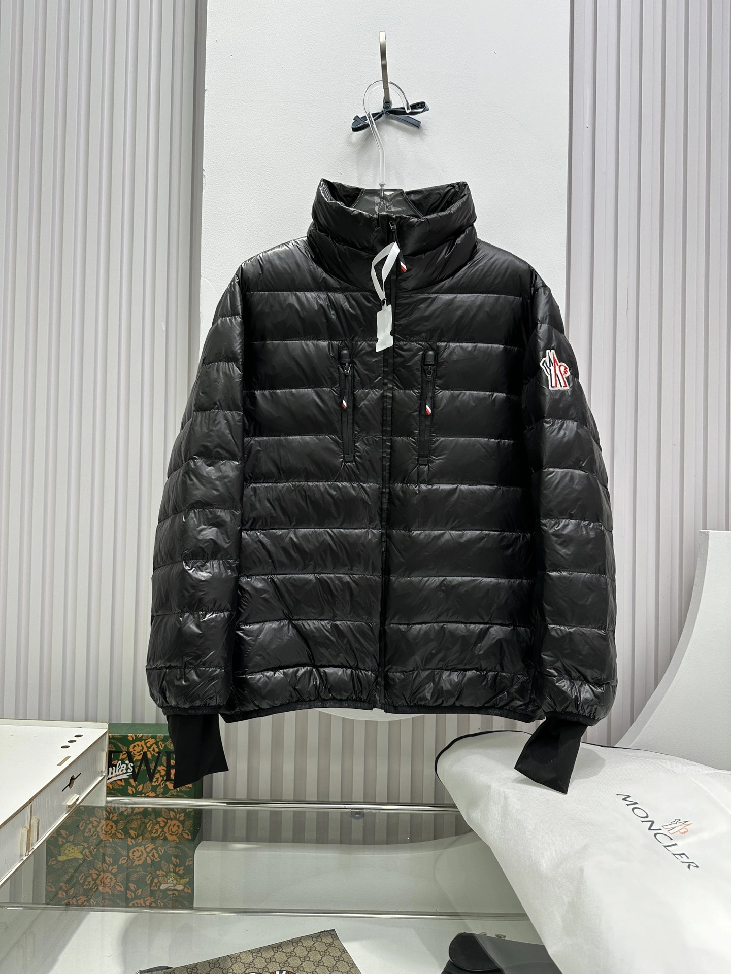 Moncler Down Jackets WaterResistant 146143