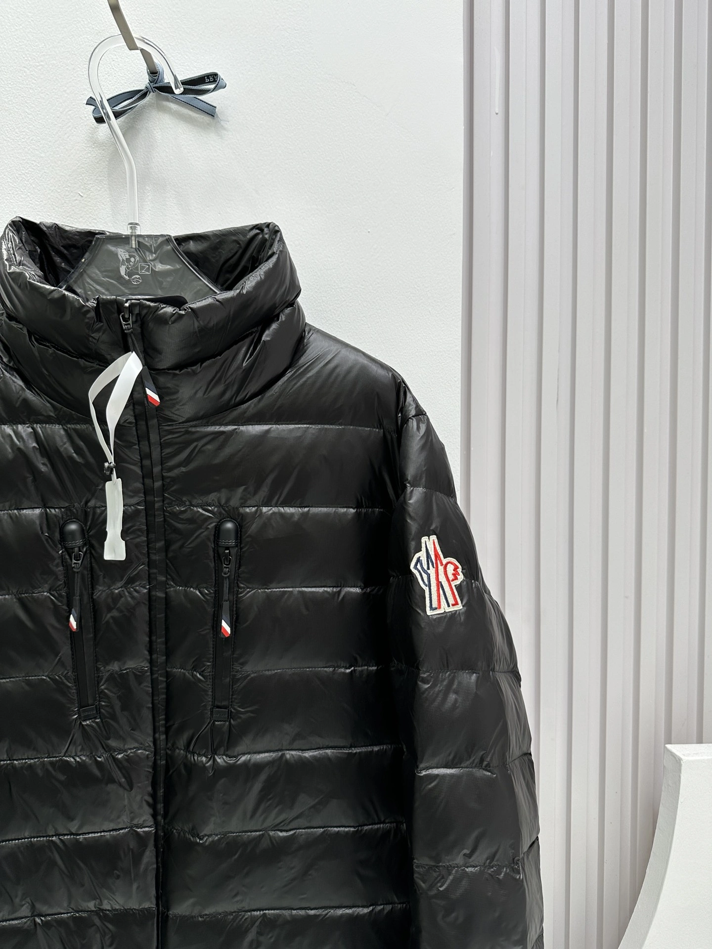 Moncler Down Jackets WaterResistant 146143