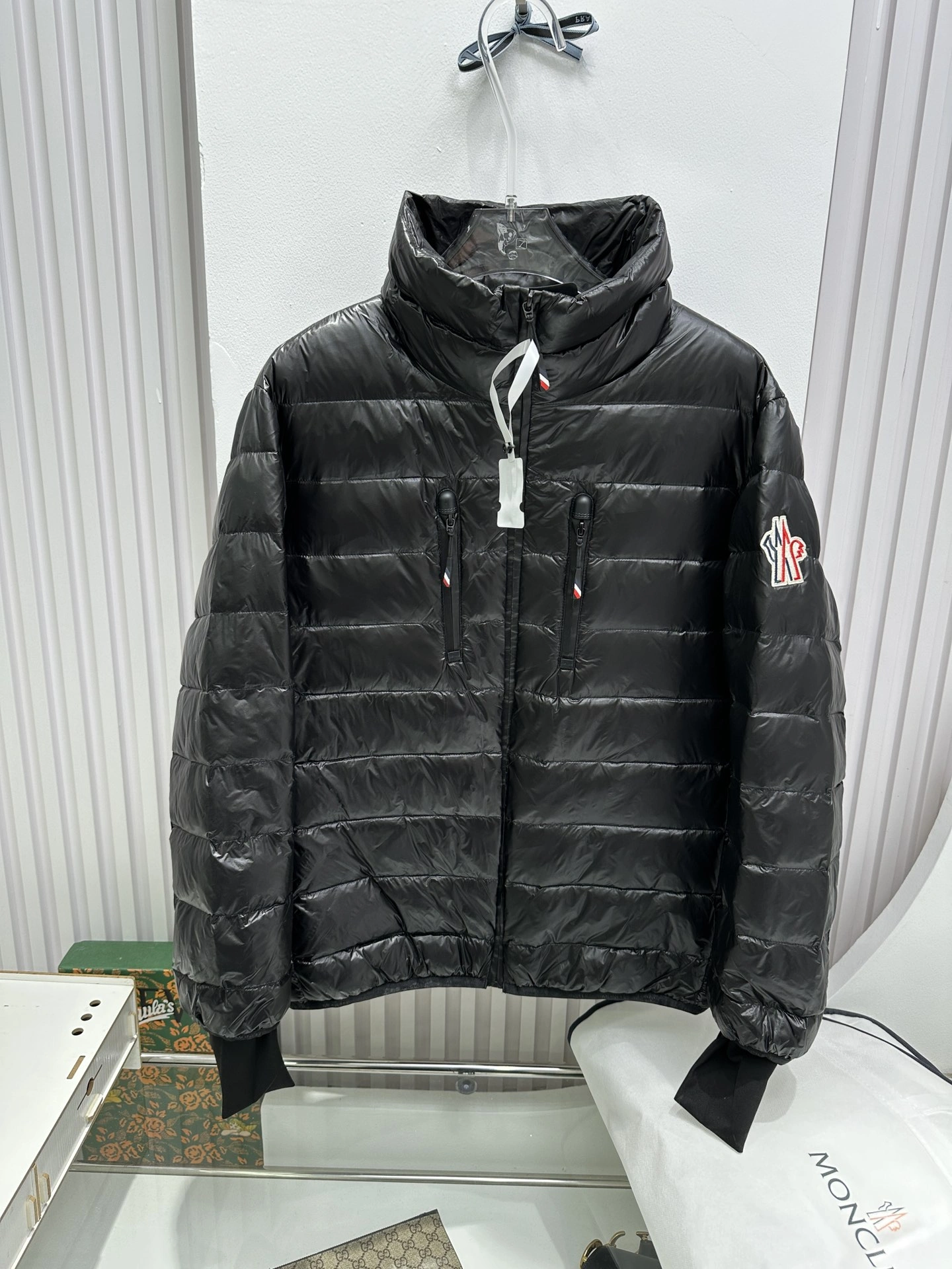 Moncler Down Jackets WaterResistant 146143