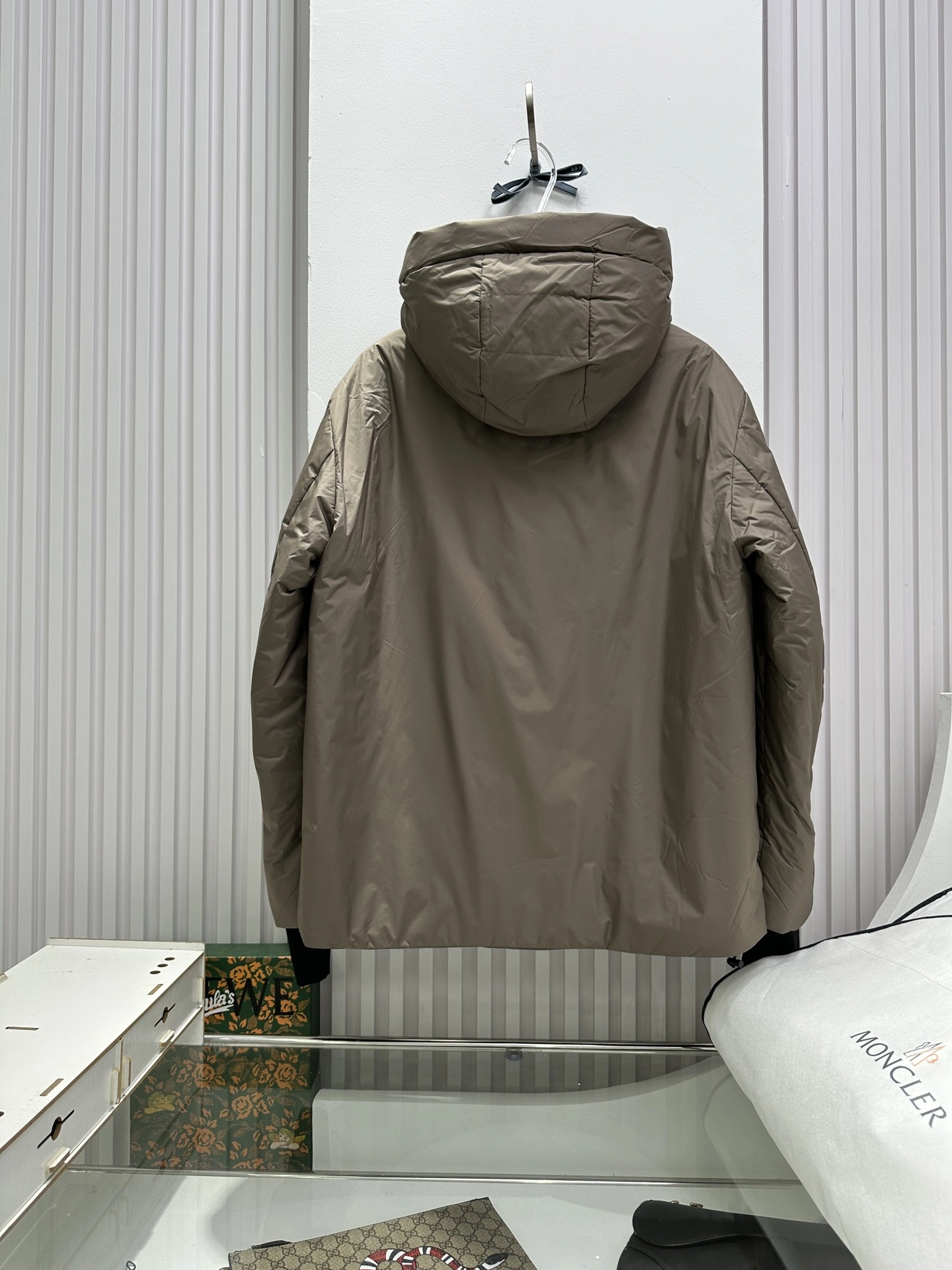 EyeCatching Moncler Down Jackets 146139