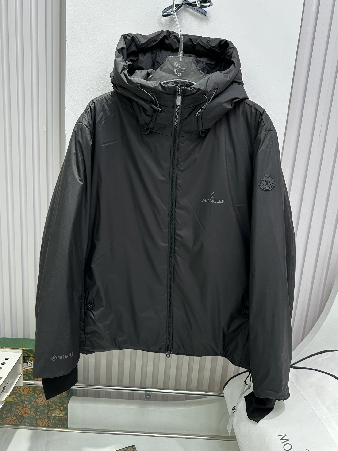 Popular Moncler Down Jackets 146140