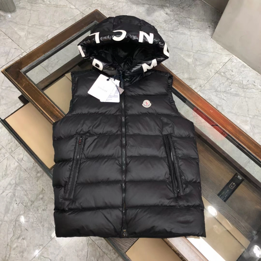 Moncler Down Jackets Bright 146120