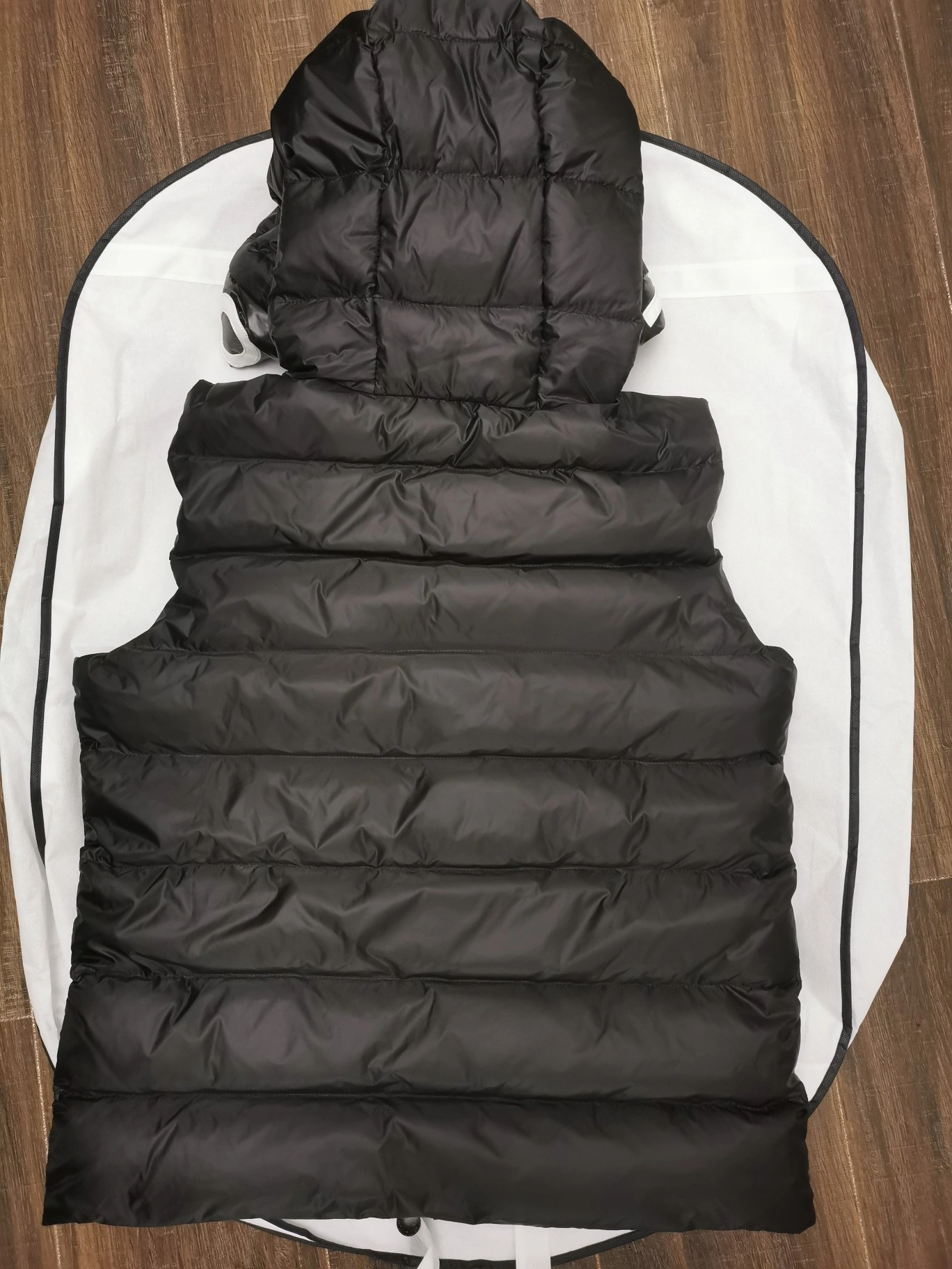 MoistureWicking Moncler Down Jackets 146125