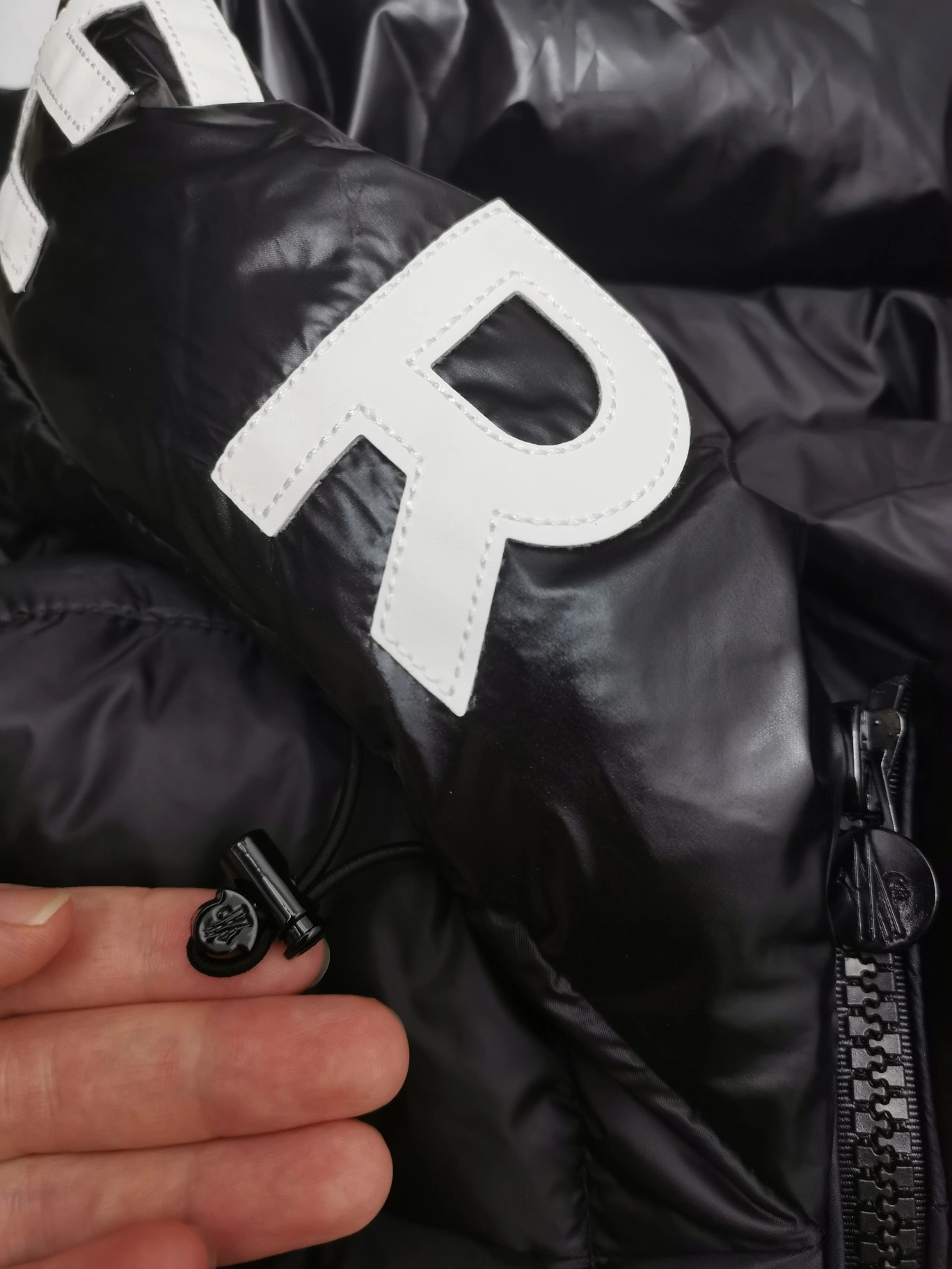 MoistureWicking Moncler Down Jackets 146125
