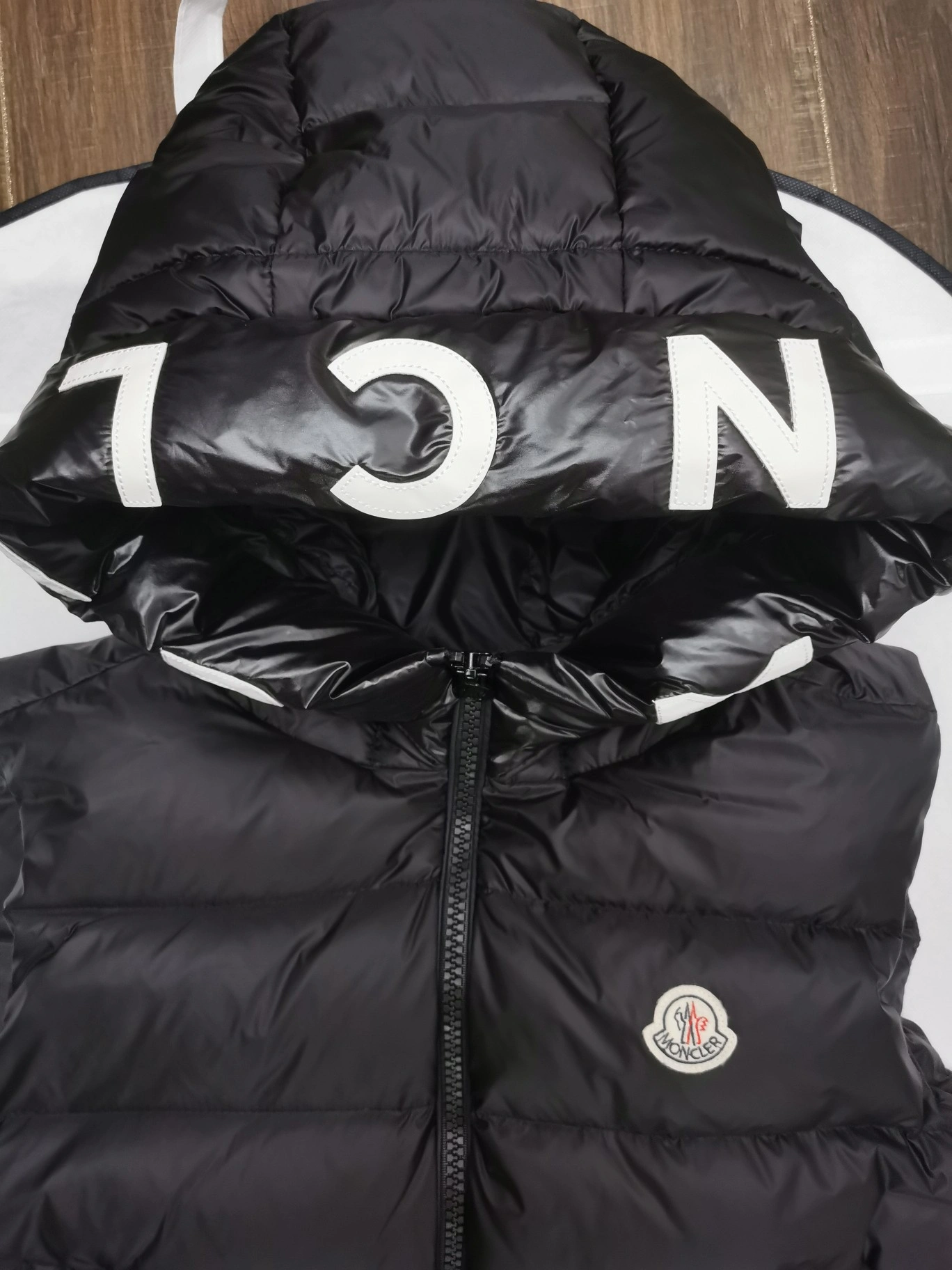MoistureWicking Moncler Down Jackets 146125