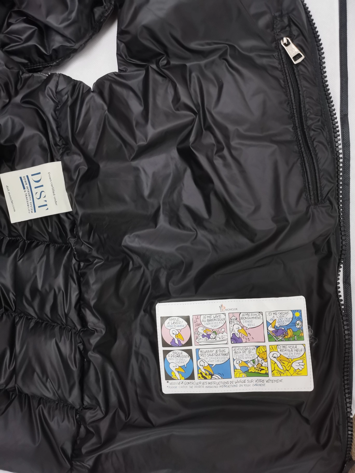 MoistureWicking Moncler Down Jackets 146125