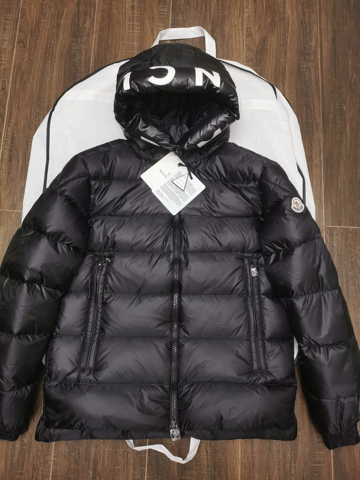 Moncler Down Jackets Attractive 146128