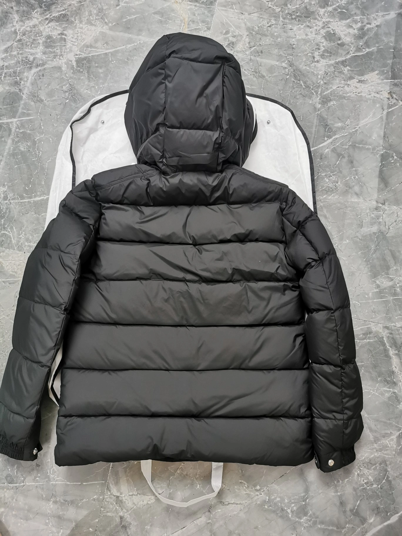 RelaxedFit Moncler Down Jackets 146118