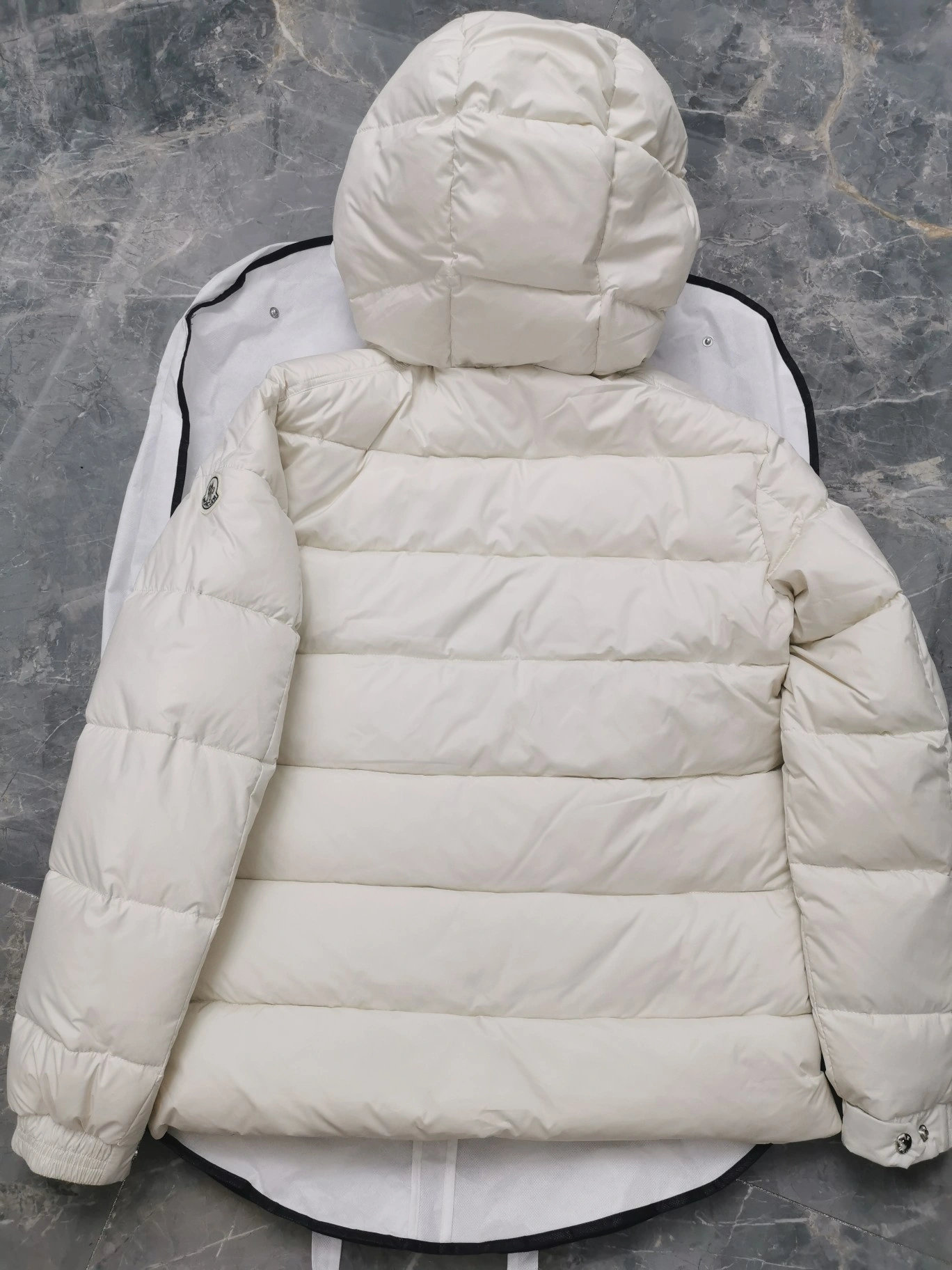 Moncler Down Jackets Colorful 146121