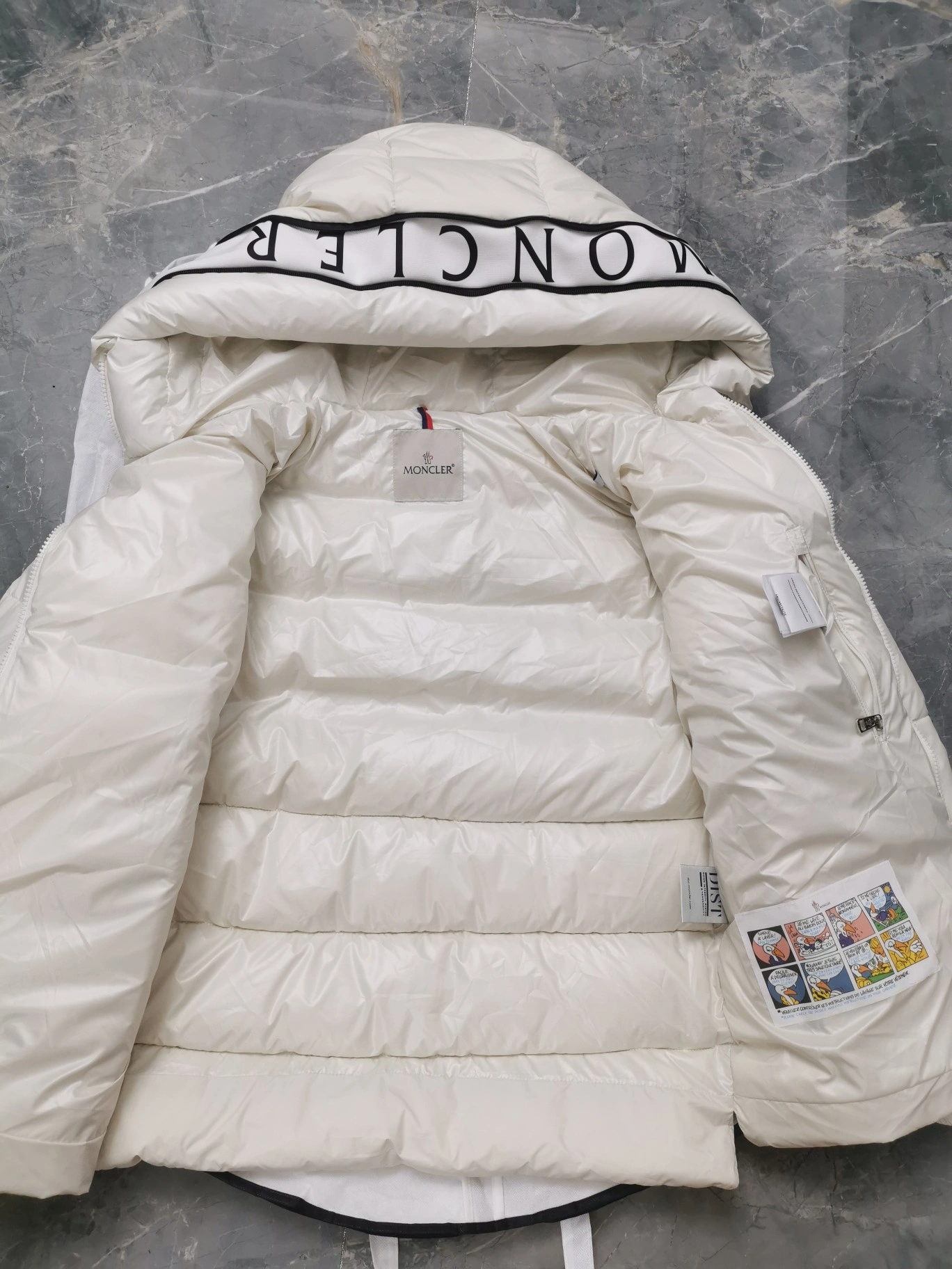 Moncler Down Jackets Colorful 146121