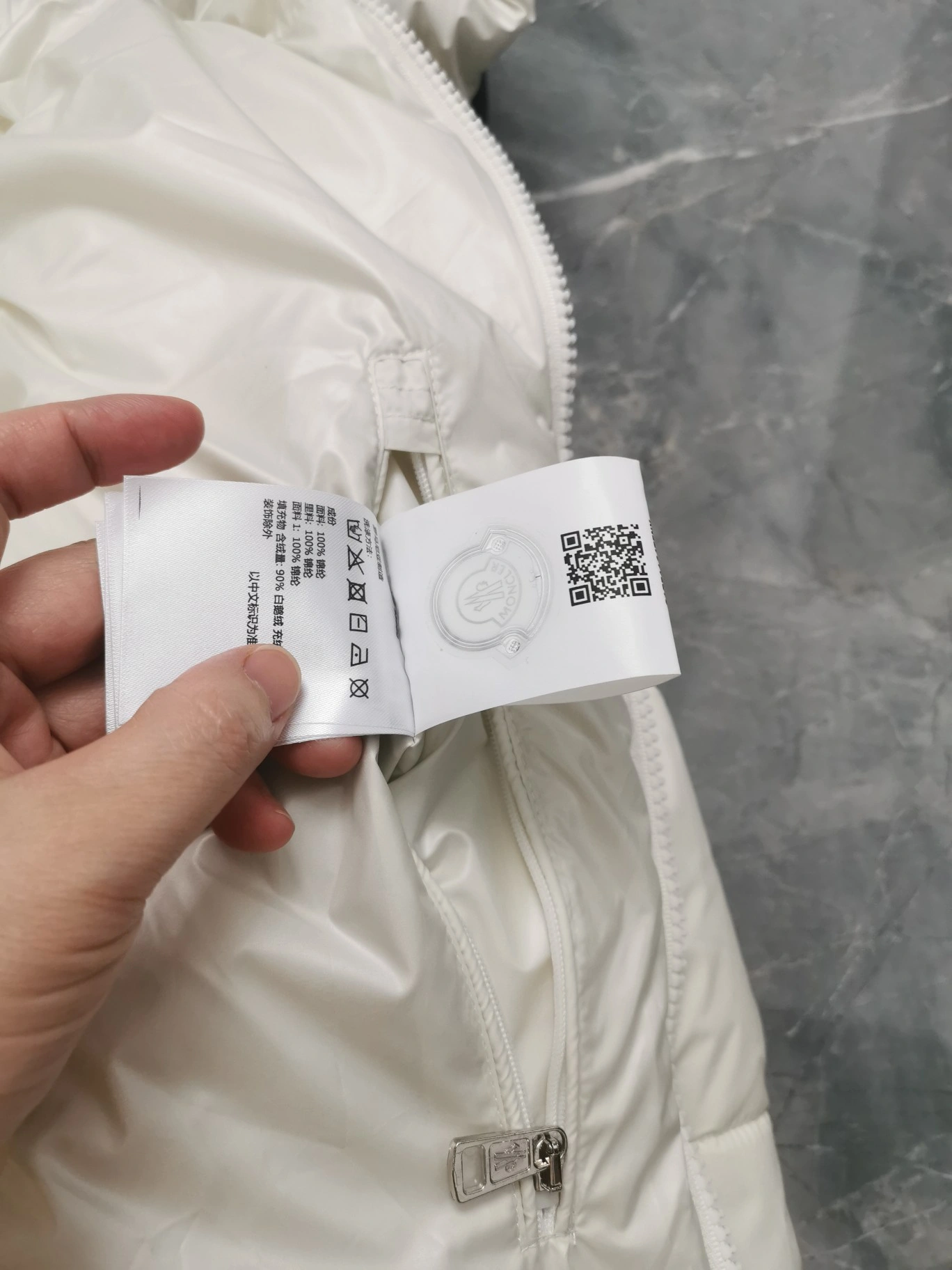 Moncler Down Jackets Colorful 146121