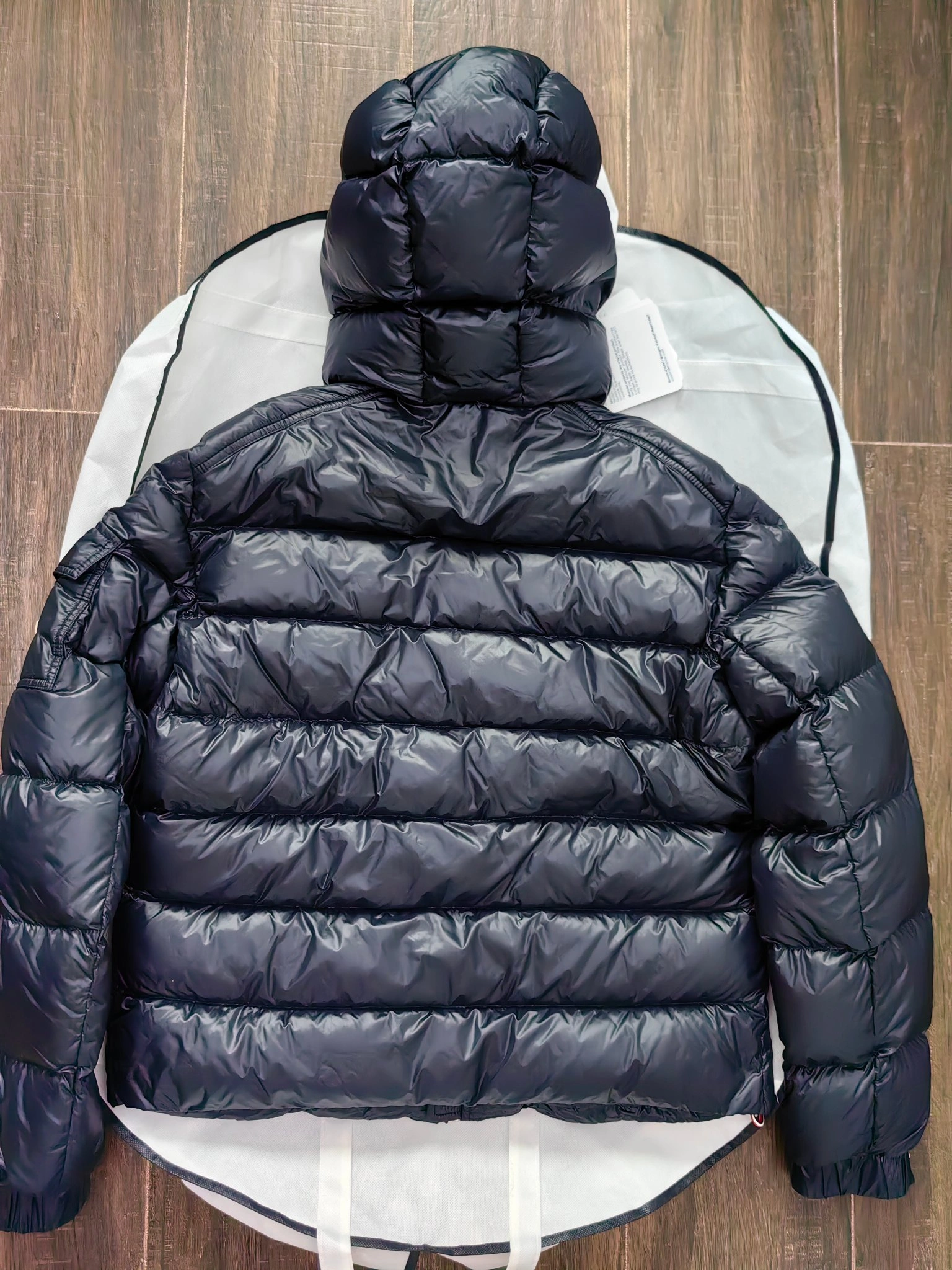 Neat Moncler Down Jackets 146136
