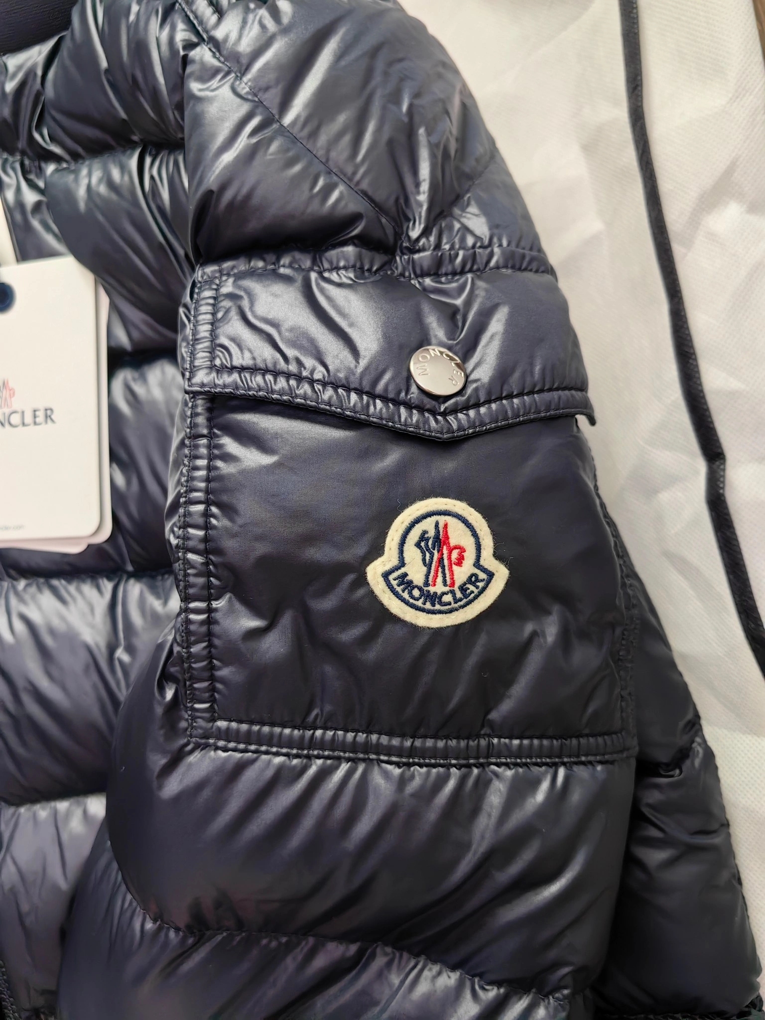 Neat Moncler Down Jackets 146136