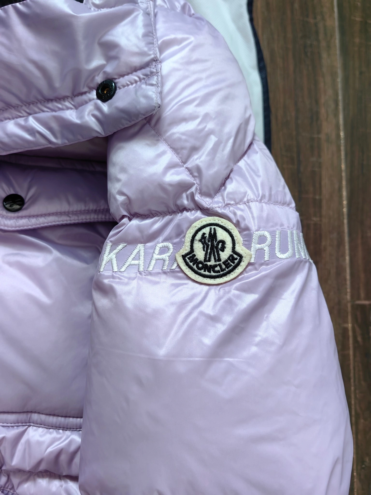 Moncler Down Jackets ComfortFit 146141