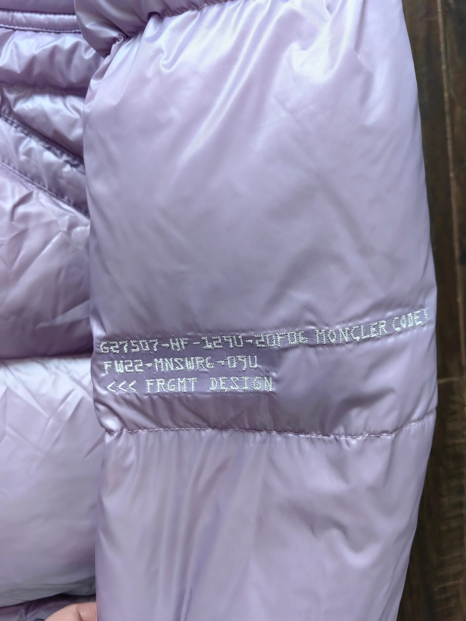 Moncler Down Jackets ComfortFit 146141