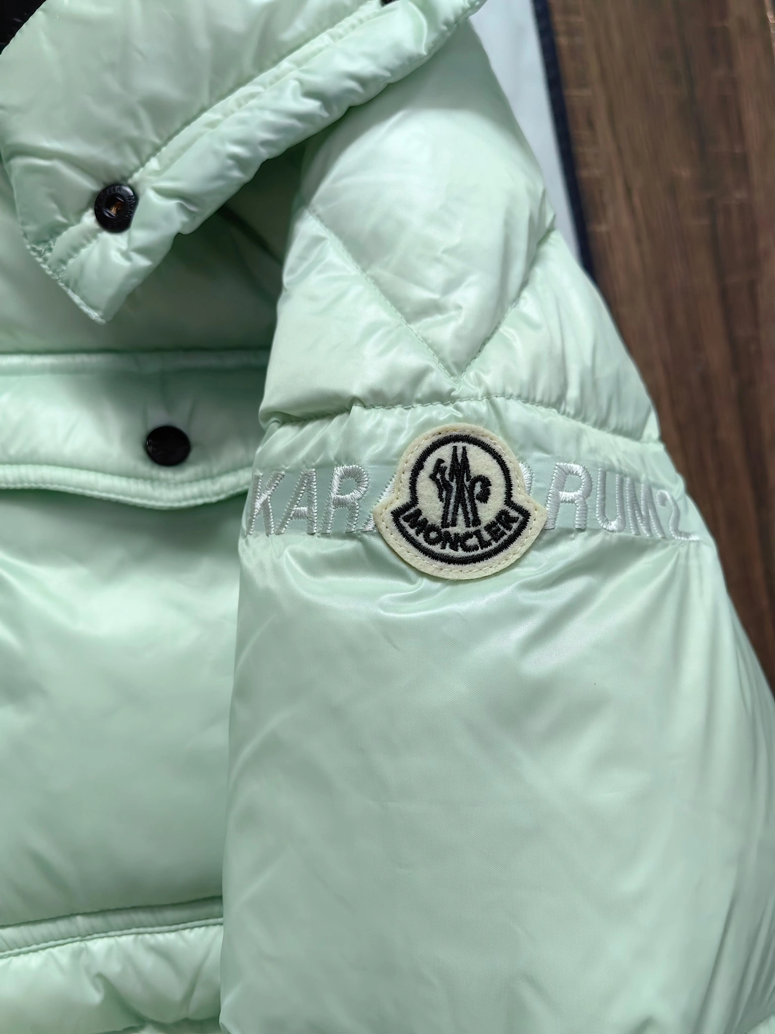 EyeCatching Moncler Down Jackets 146119