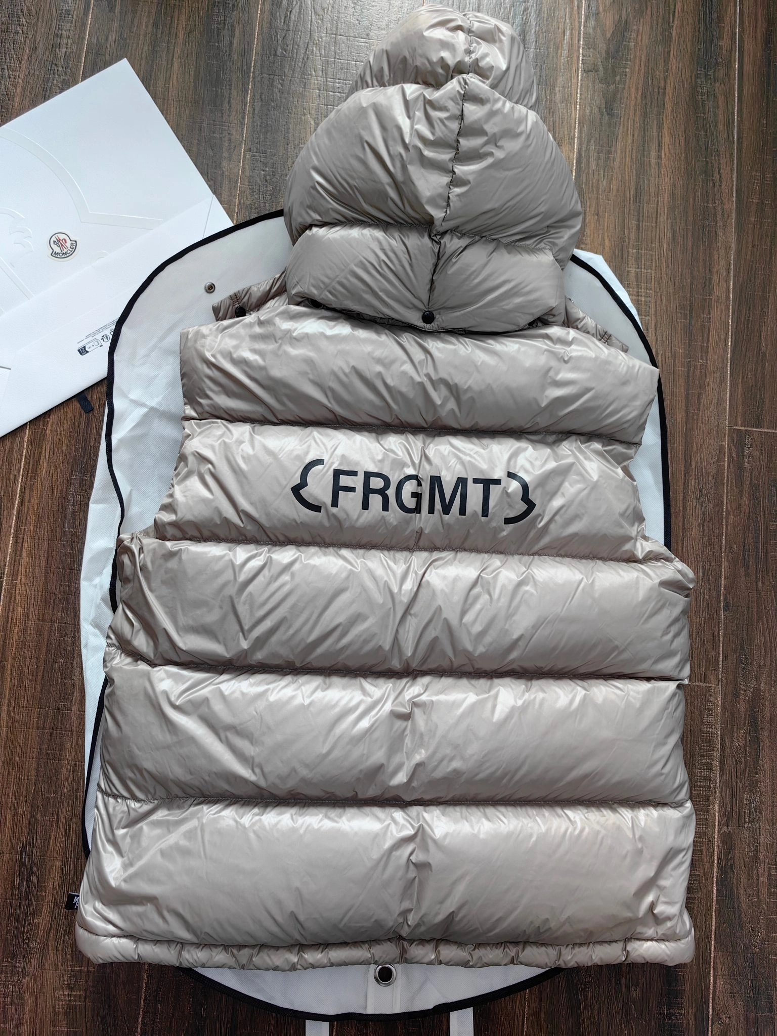Moncler Down Jackets Fashionable 146137