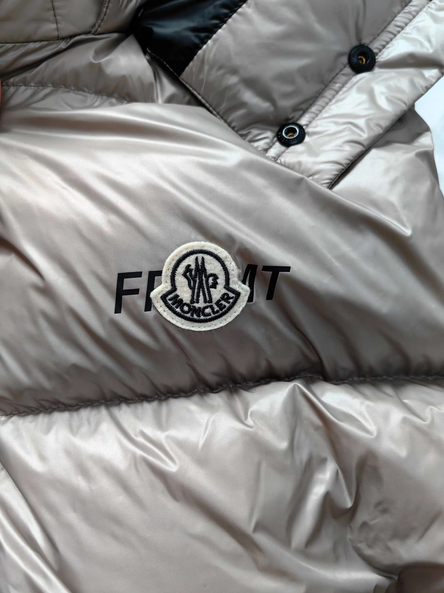 Moncler Down Jackets Fashionable 146137