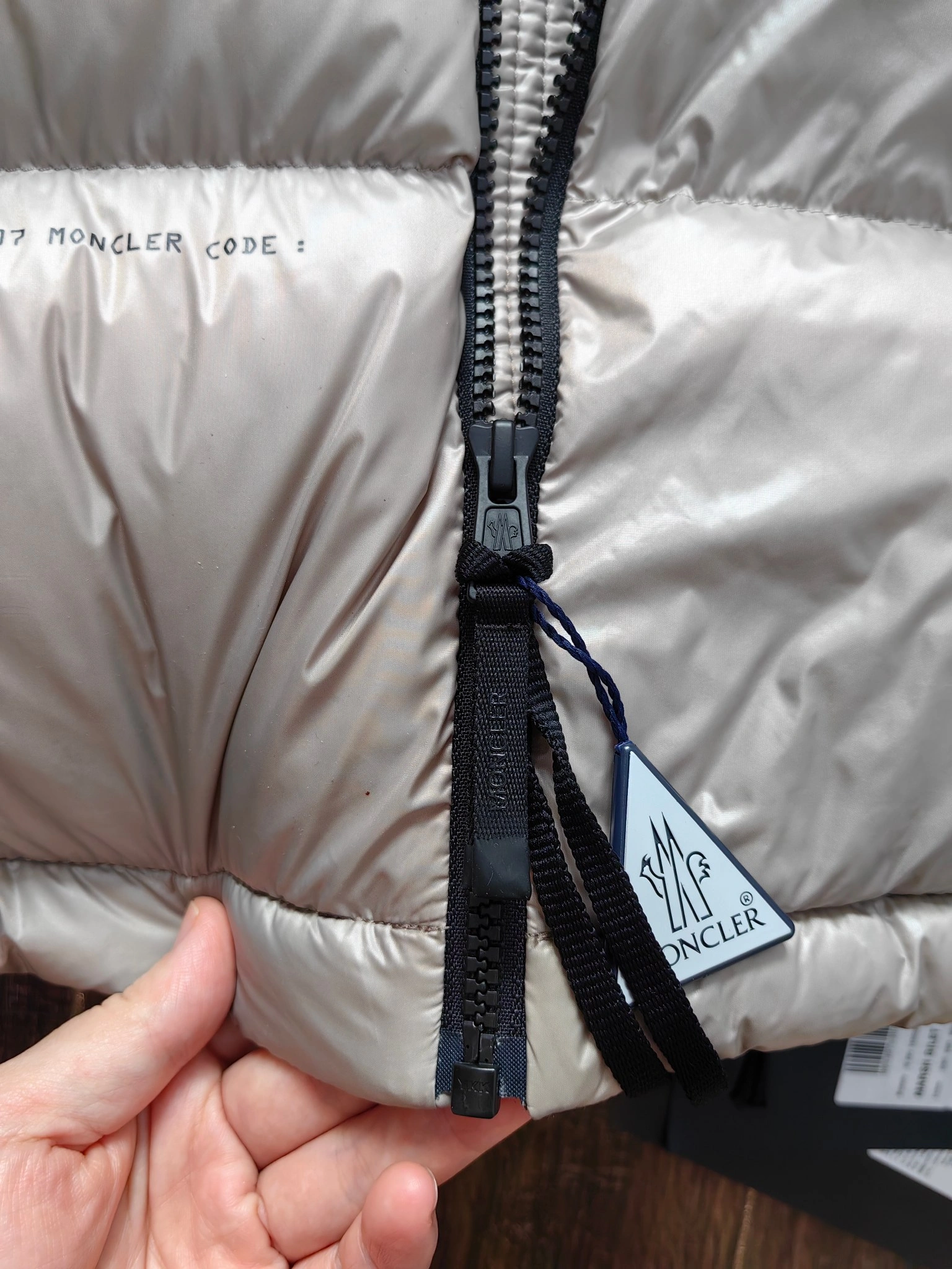 Moncler Down Jackets Fashionable 146137